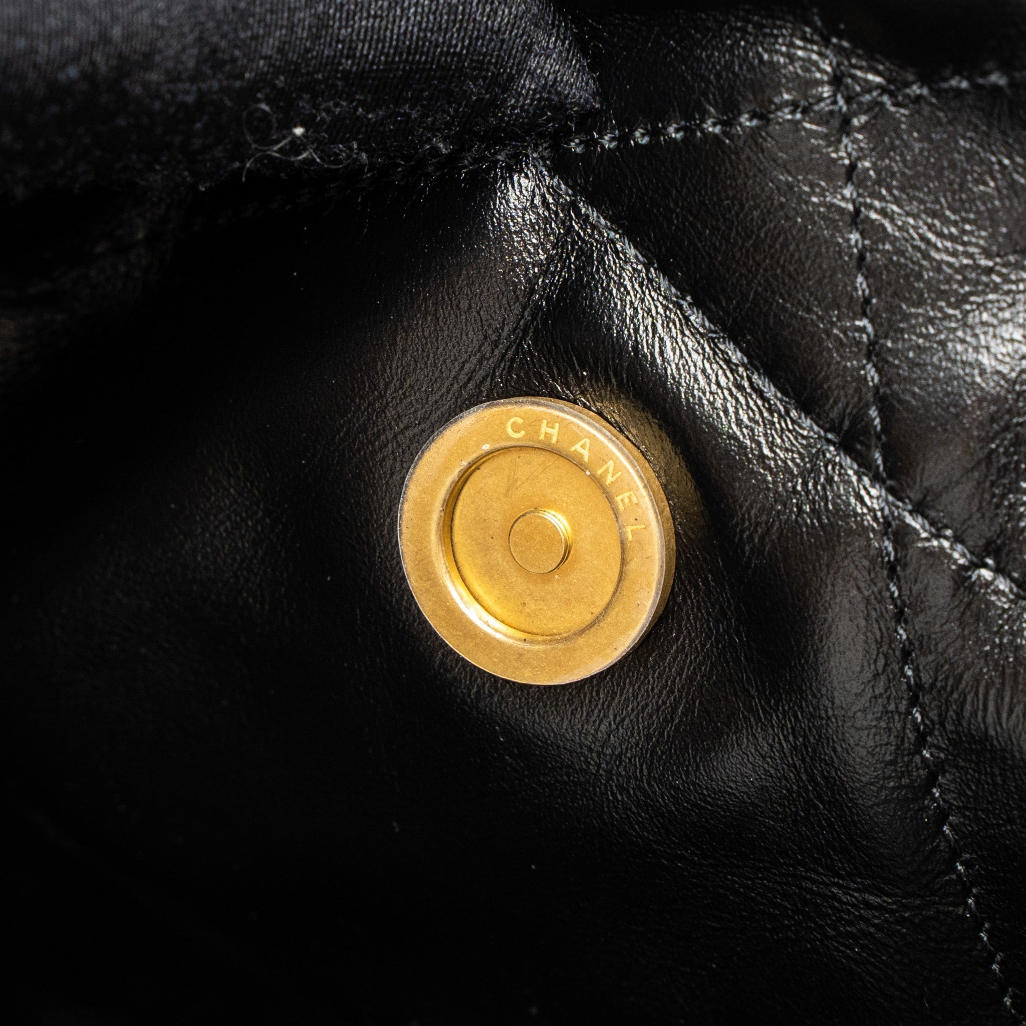 chanel-small-22-bag-shiny-calfskin-black-ghw-microchip-1