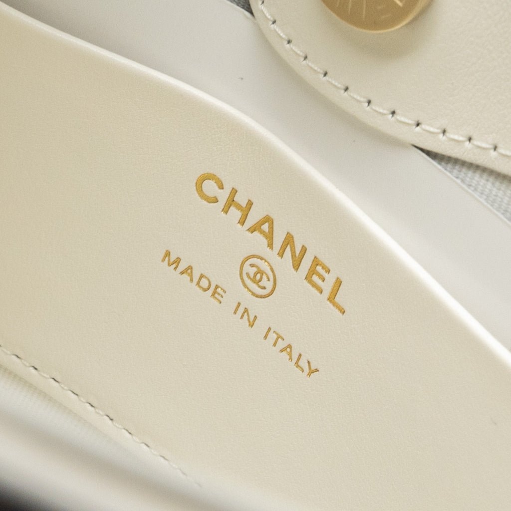 chanel-mini-31-clutch-with-chain-shiny-calfskin-white-lghw-microchip