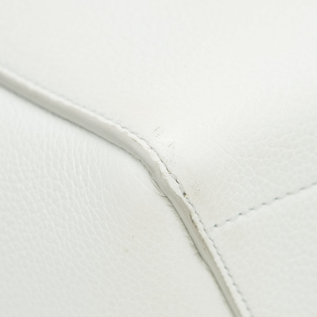 celine-sangle-bucket-bag-in-light-grey