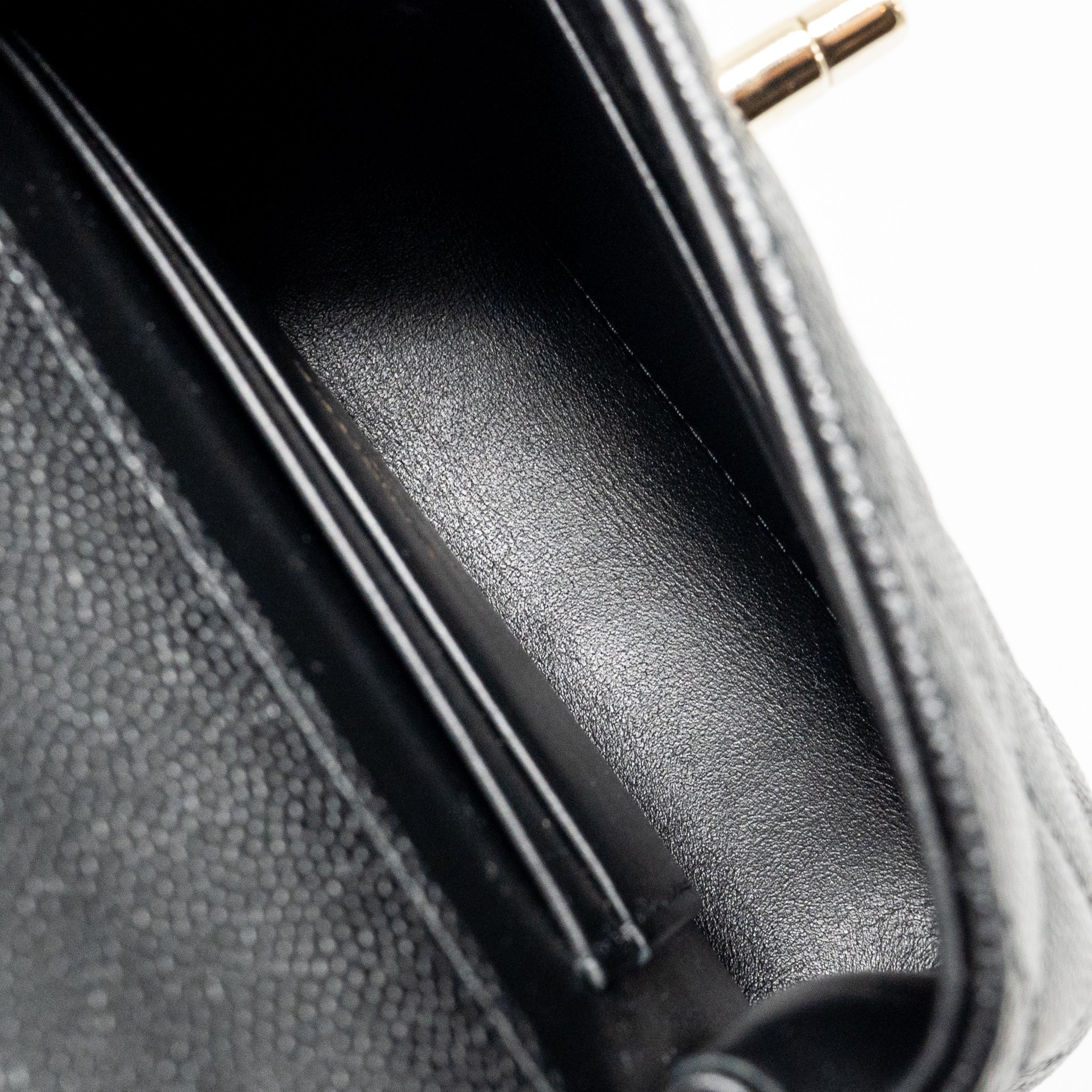 chanel-coco-handle-clutch-with-chain-caviar-black-lghw-microchip-copy