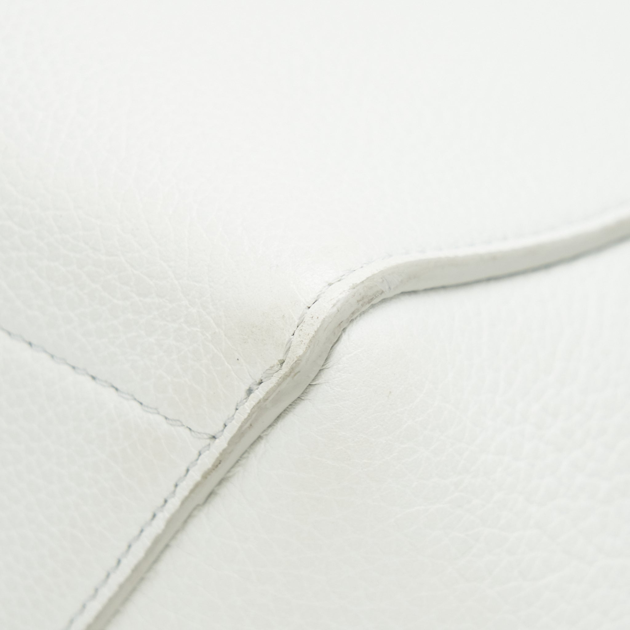 celine-sangle-bucket-bag-in-light-grey