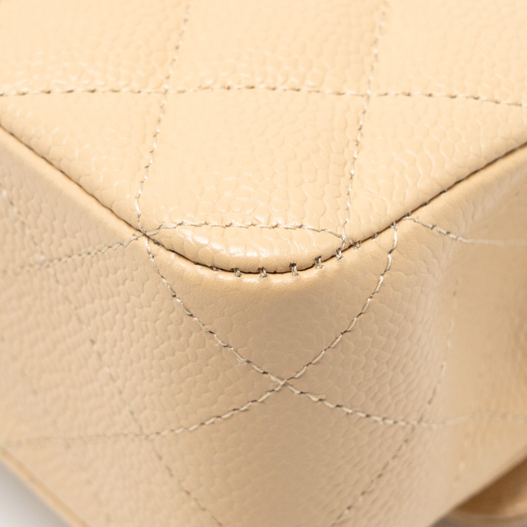 chanel-beige