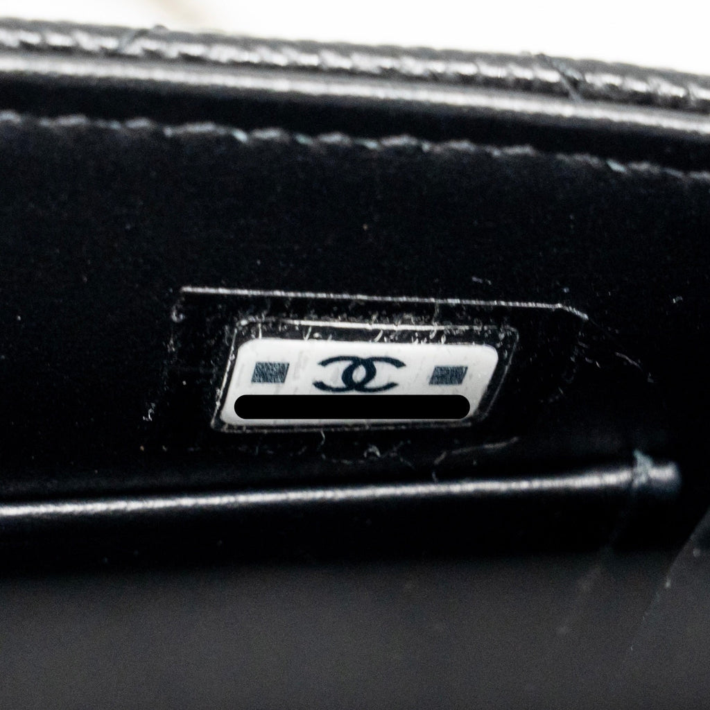 chanel-coco-handle-clutch-with-chain-caviar-black-lghw-microchip-copy