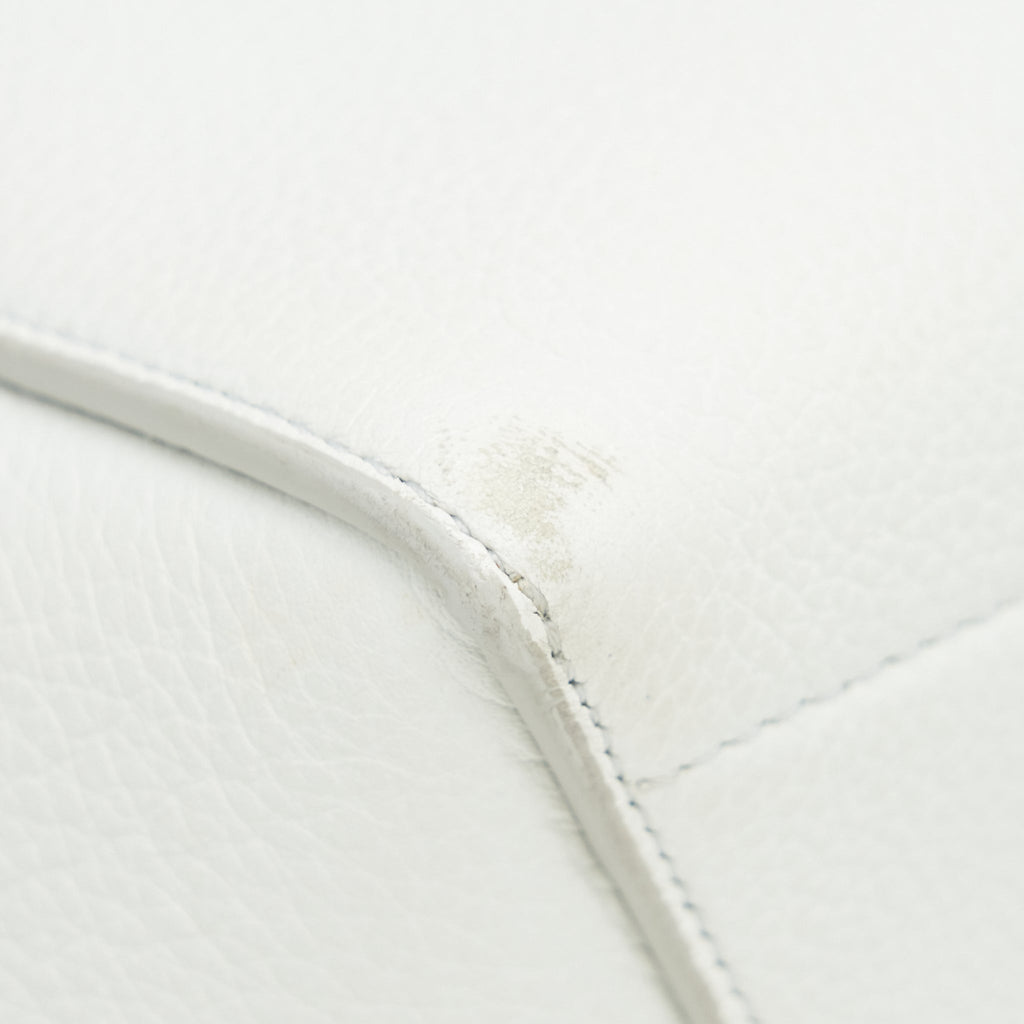 celine-sangle-bucket-bag-in-light-grey
