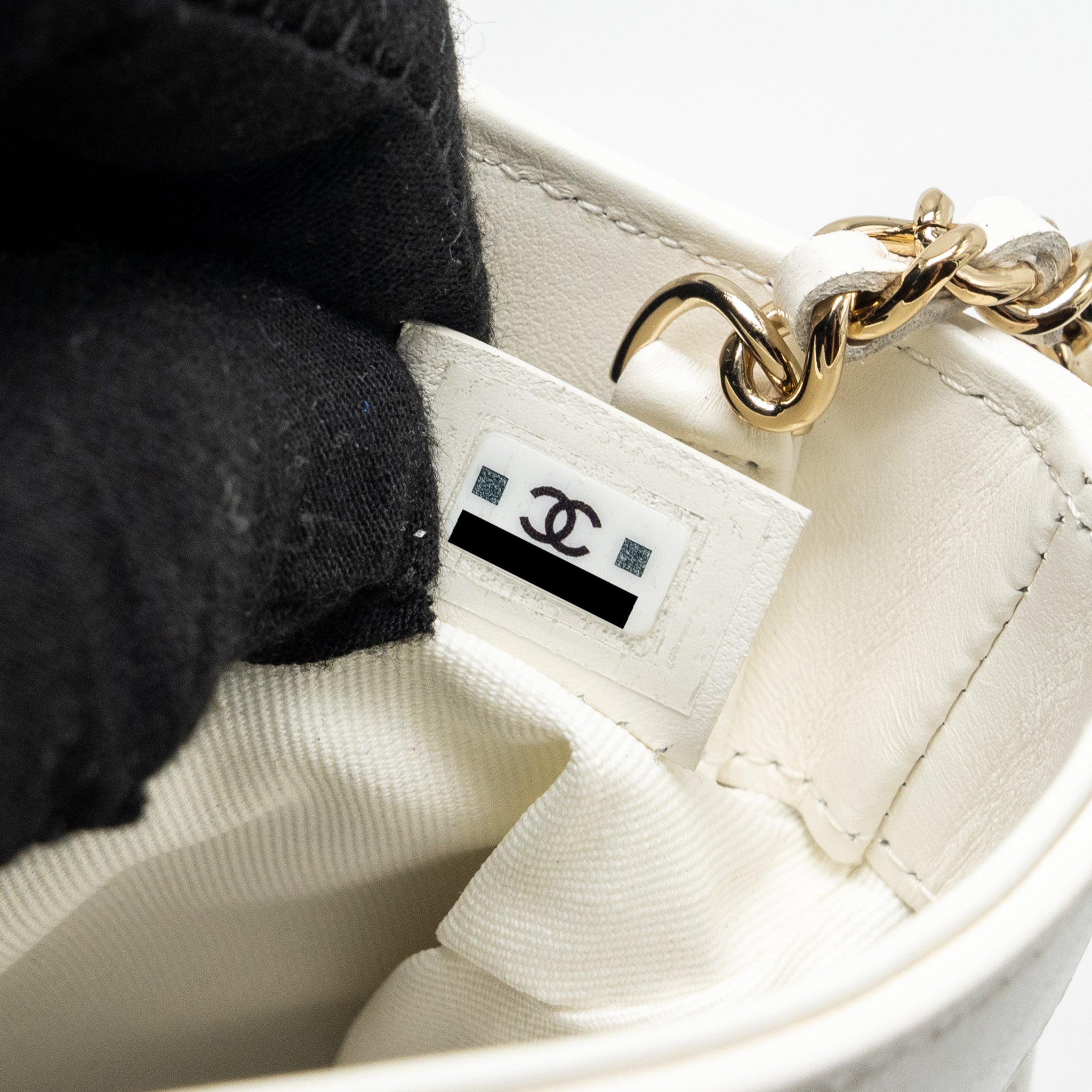 chanel-mini-31-clutch-with-chain-shiny-calfskin-white-lghw-microchip