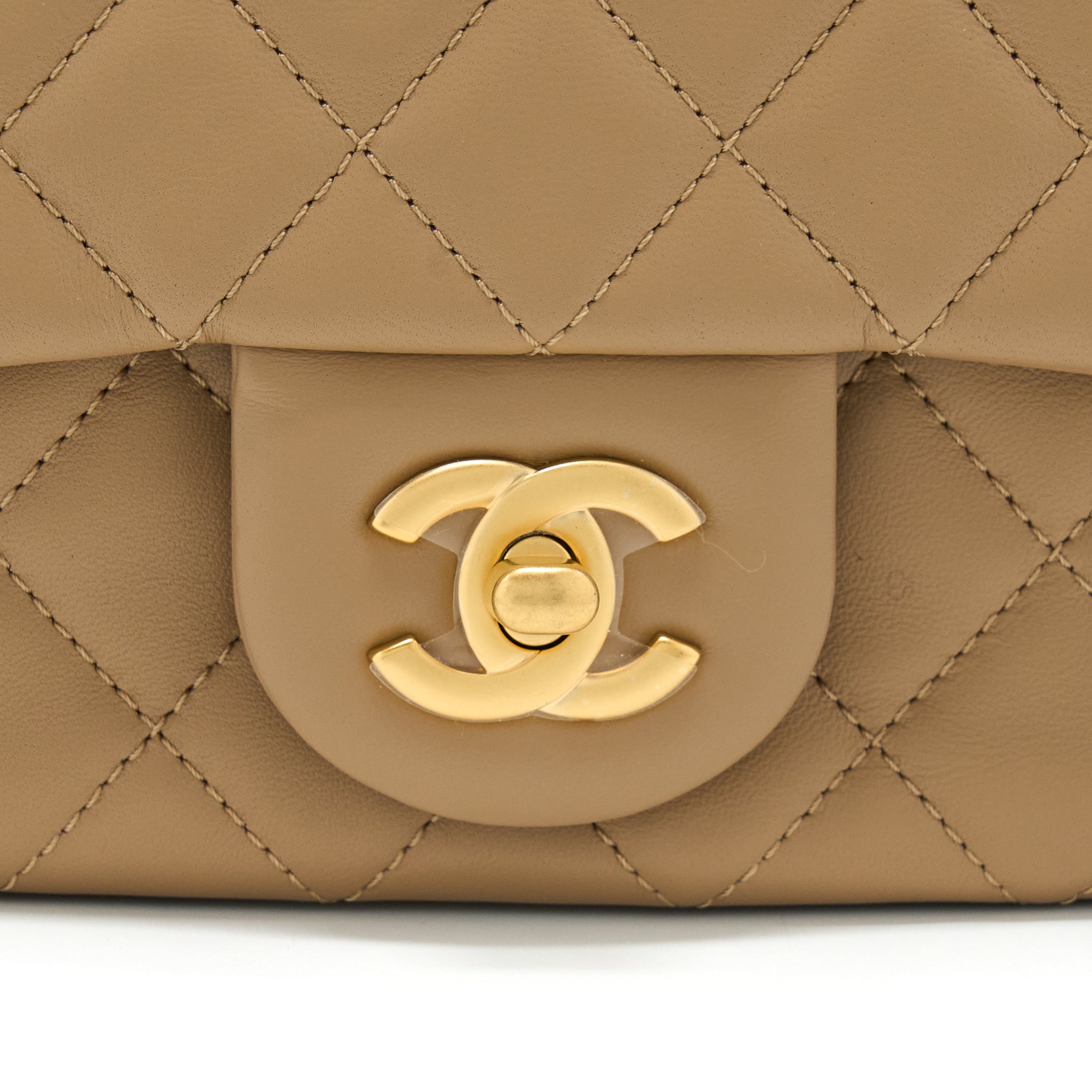 chanel-pearl-crush-mini-square-lambskin-dark-beige-ghwmicrochip