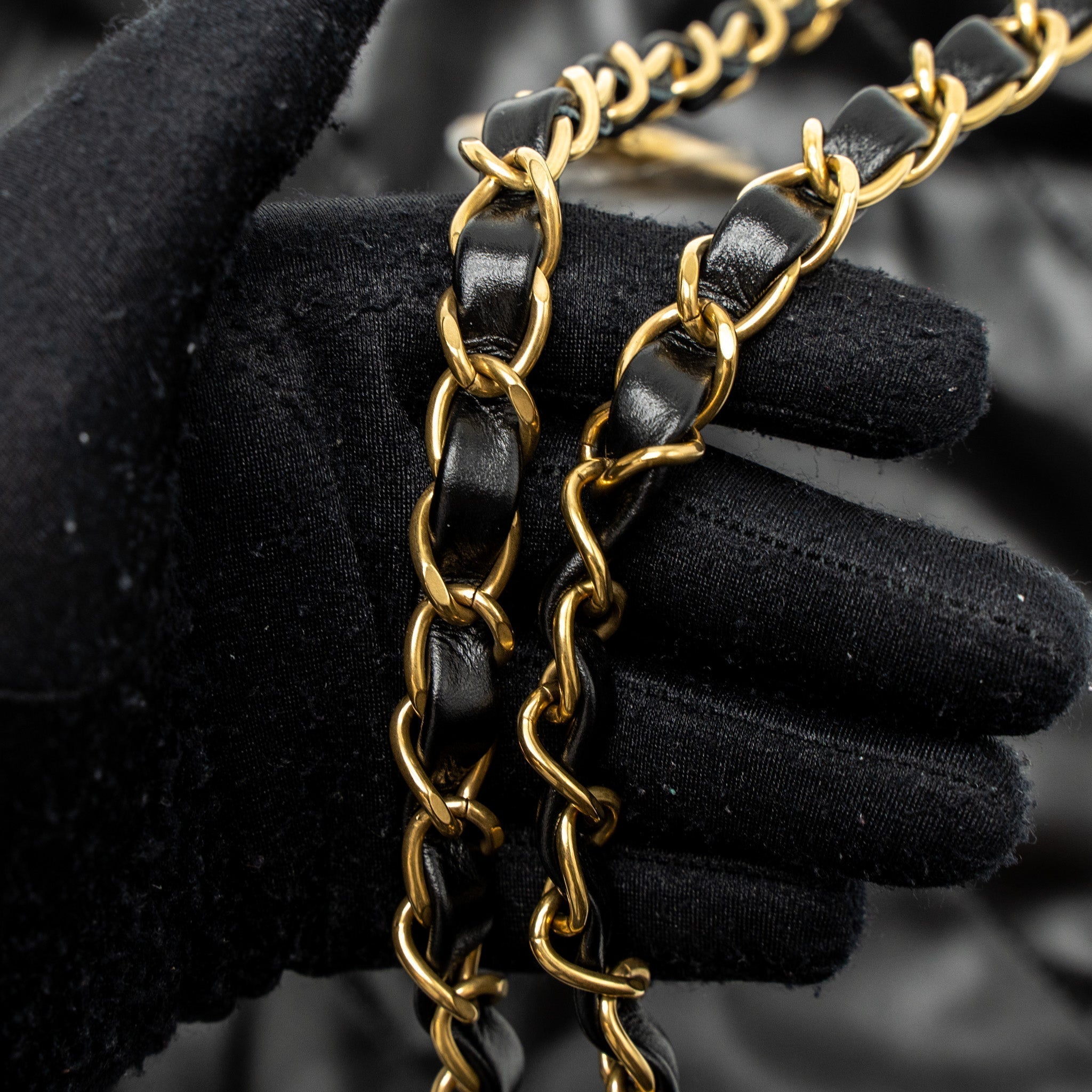 chanel-small-22-bag-shiny-calfskin-black-ghw-microchip-1