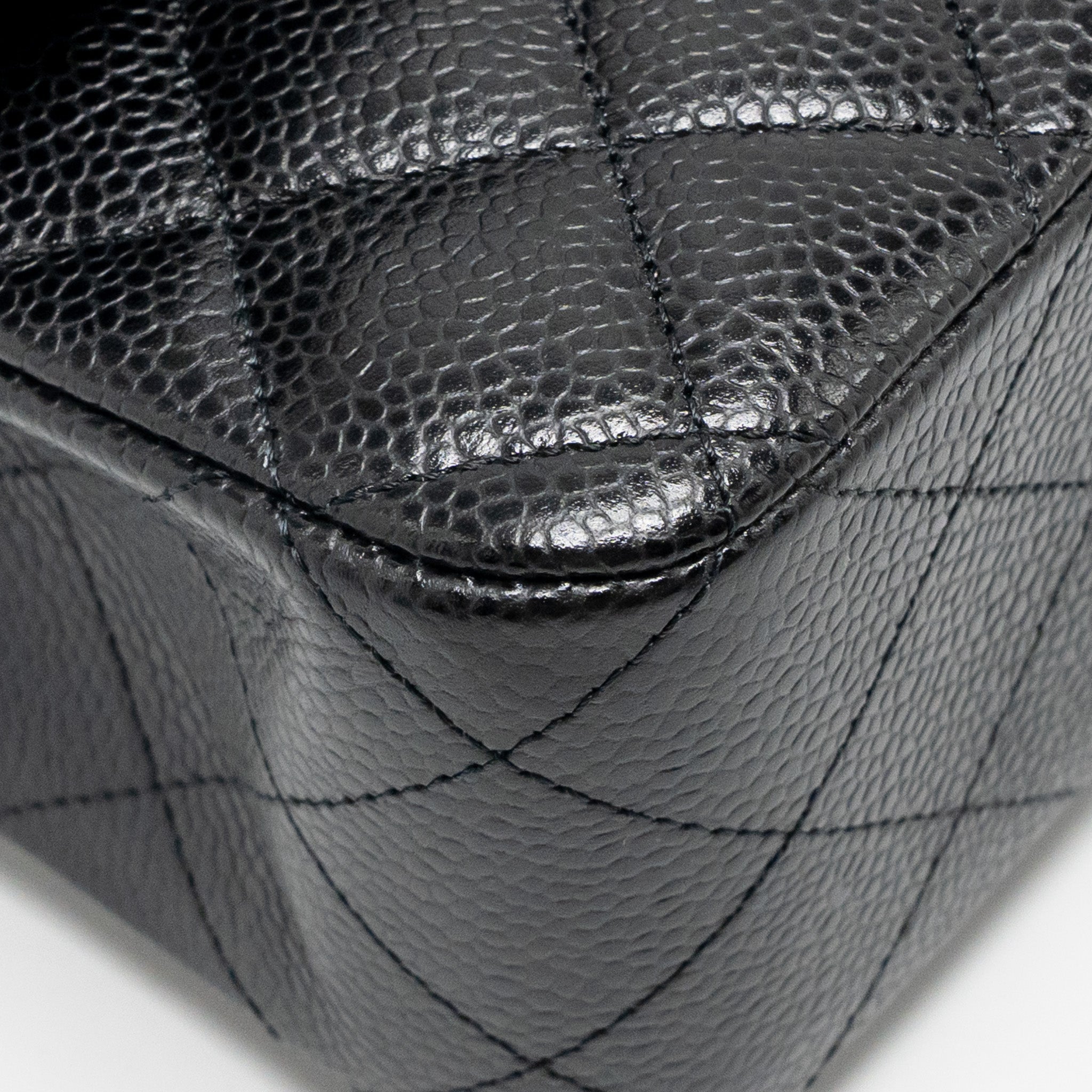 chanel-medium-classic-double-flap-bag-caviar-black-ghw-copy-1