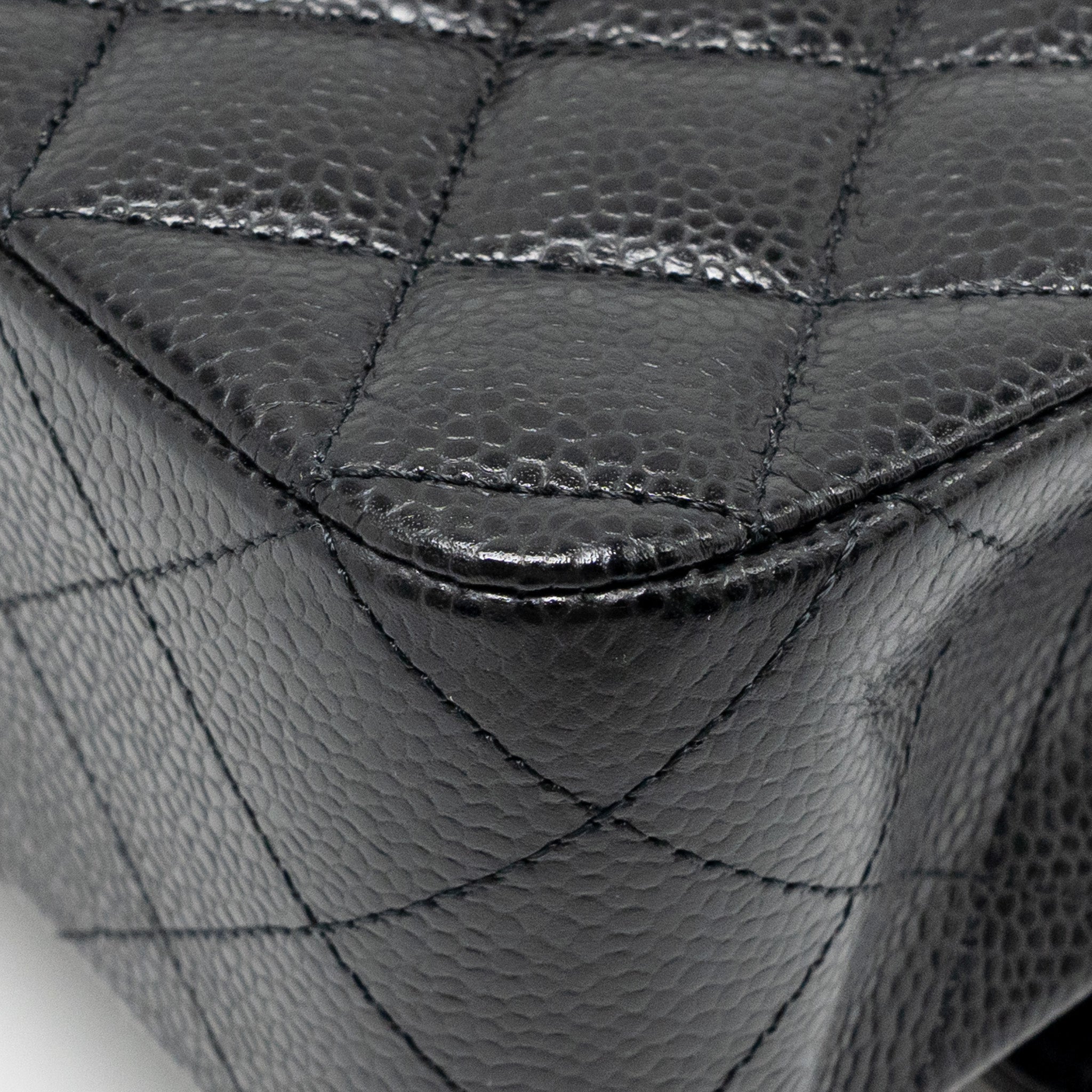 chanel-medium-classic-double-flap-bag-caviar-black-ghw-copy-1
