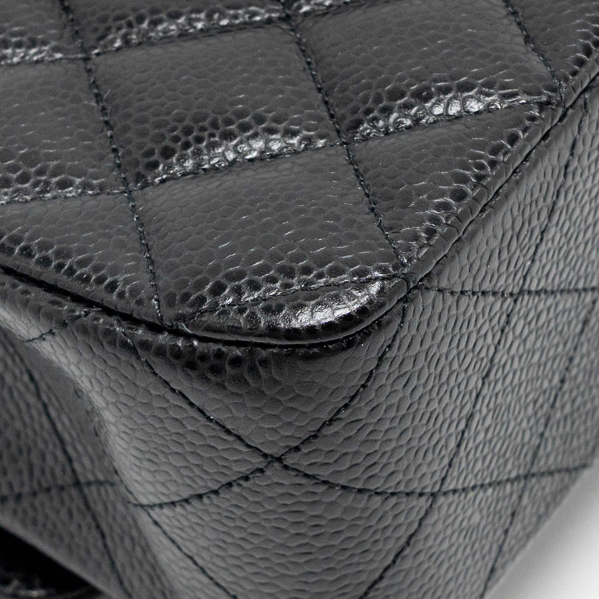 chanel-medium-classic-double-flap-bag-caviar-black-ghw-copy-1