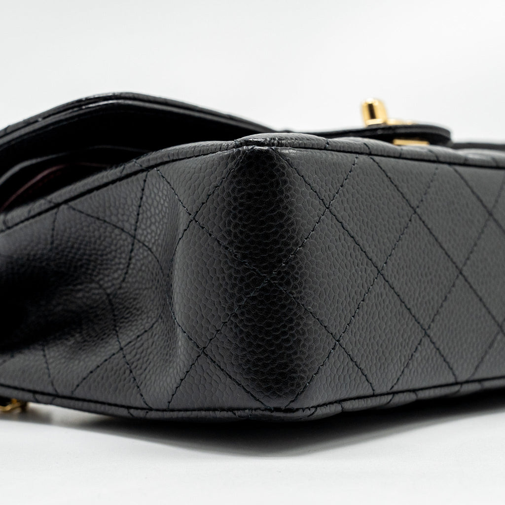 chanel-small-classic-double-flap-bag-caviar-ghw