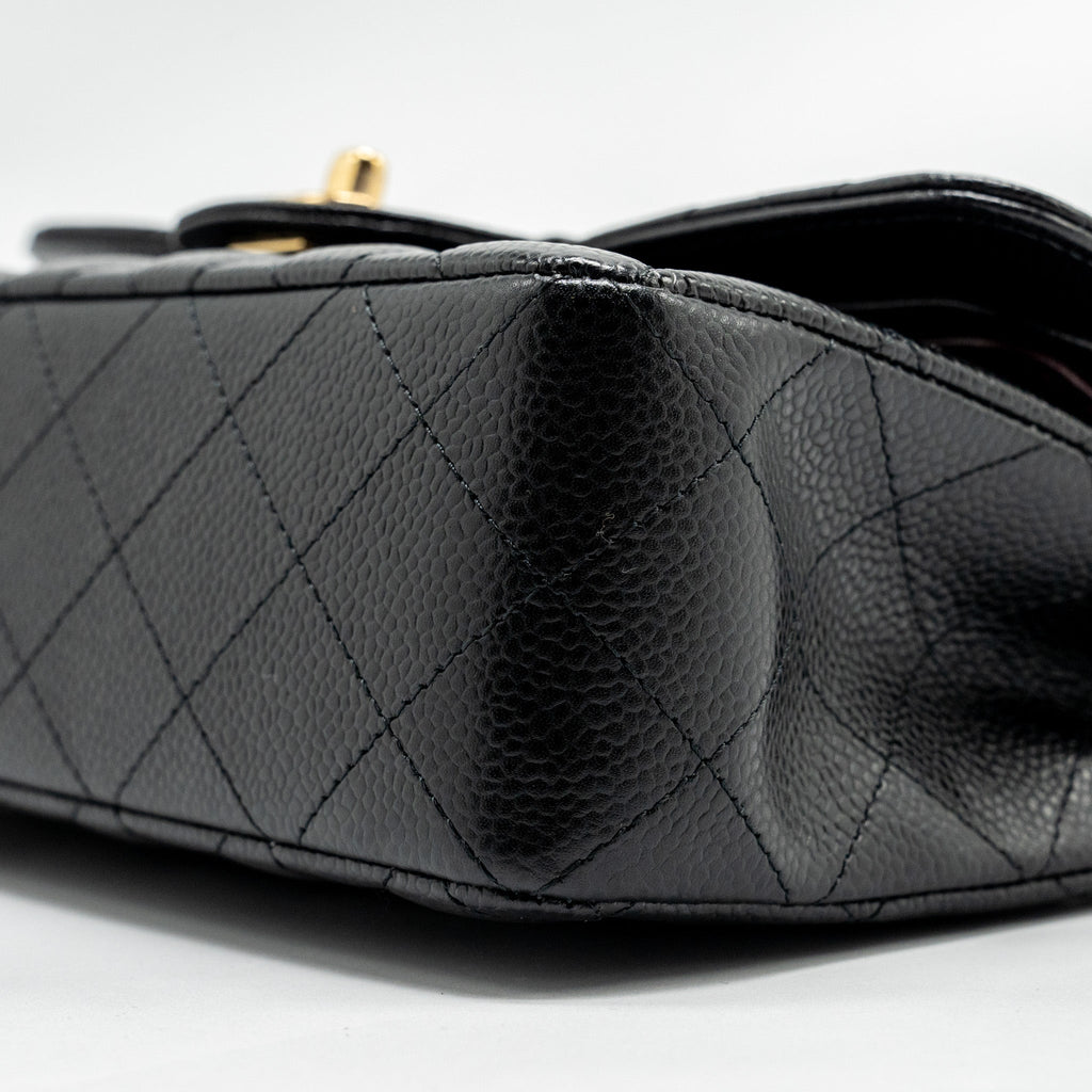 chanel-small-classic-double-flap-bag-caviar-ghw