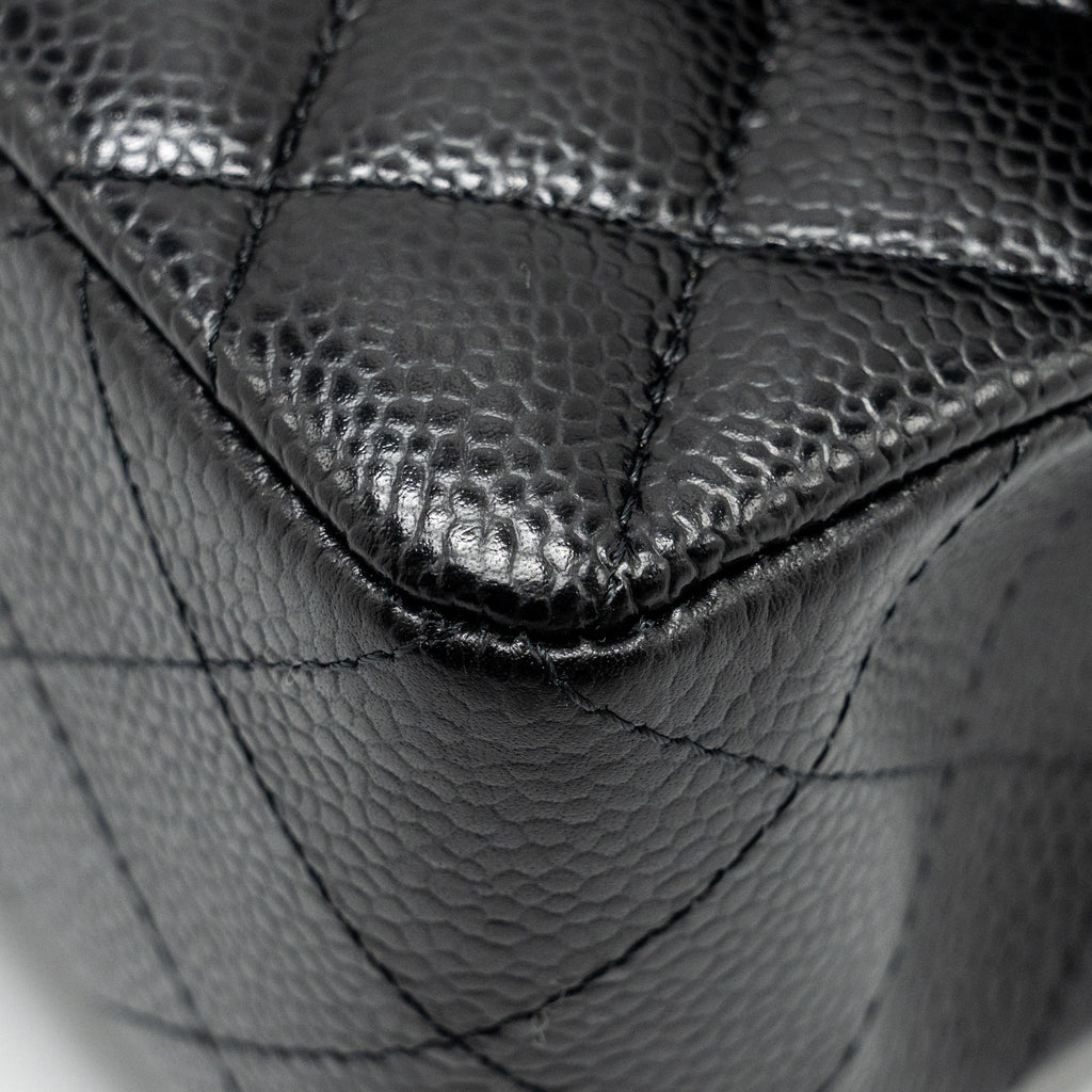 chanel-small-classic-double-flap-bag-caviar-ghw