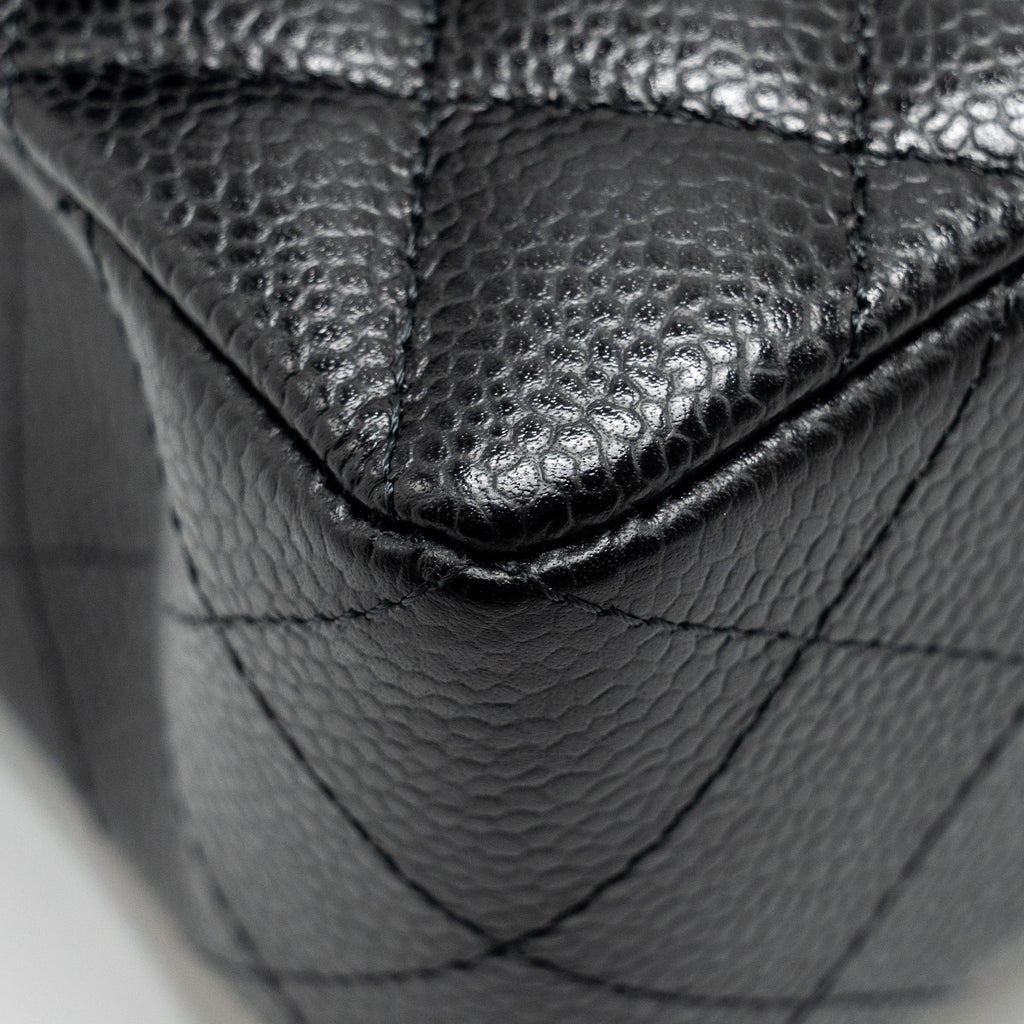 chanel-small-classic-double-flap-bag-caviar-ghw