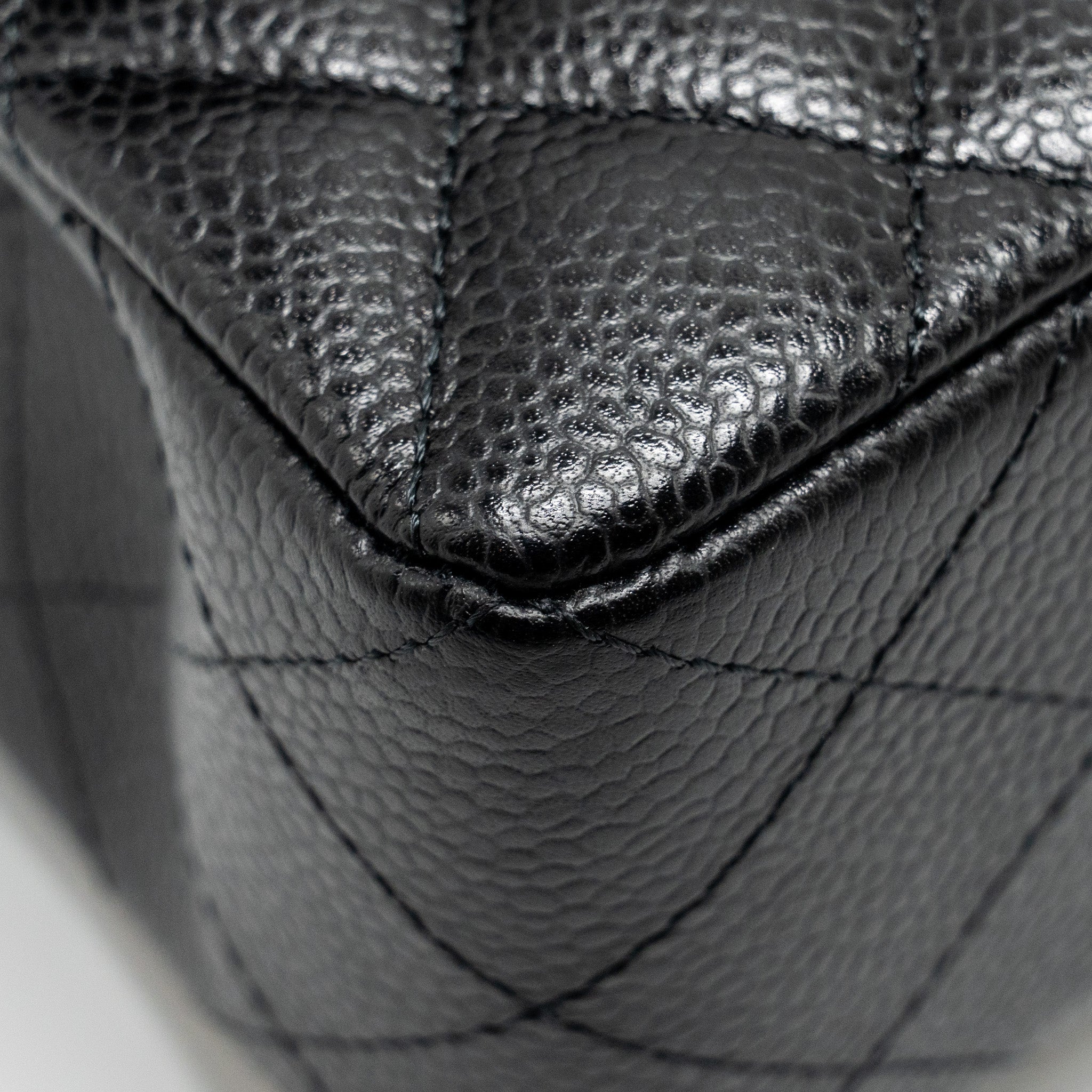 chanel-small-classic-double-flap-bag-caviar-ghw