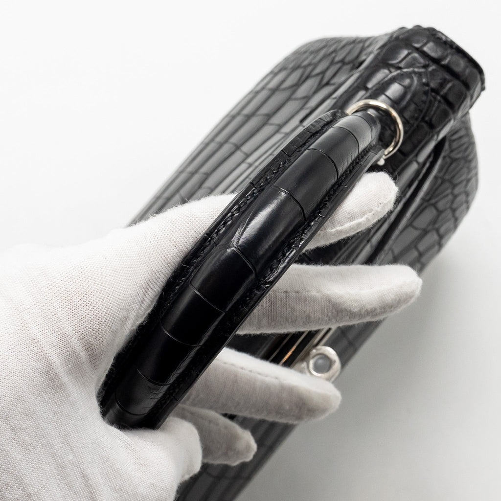 s-he-25611