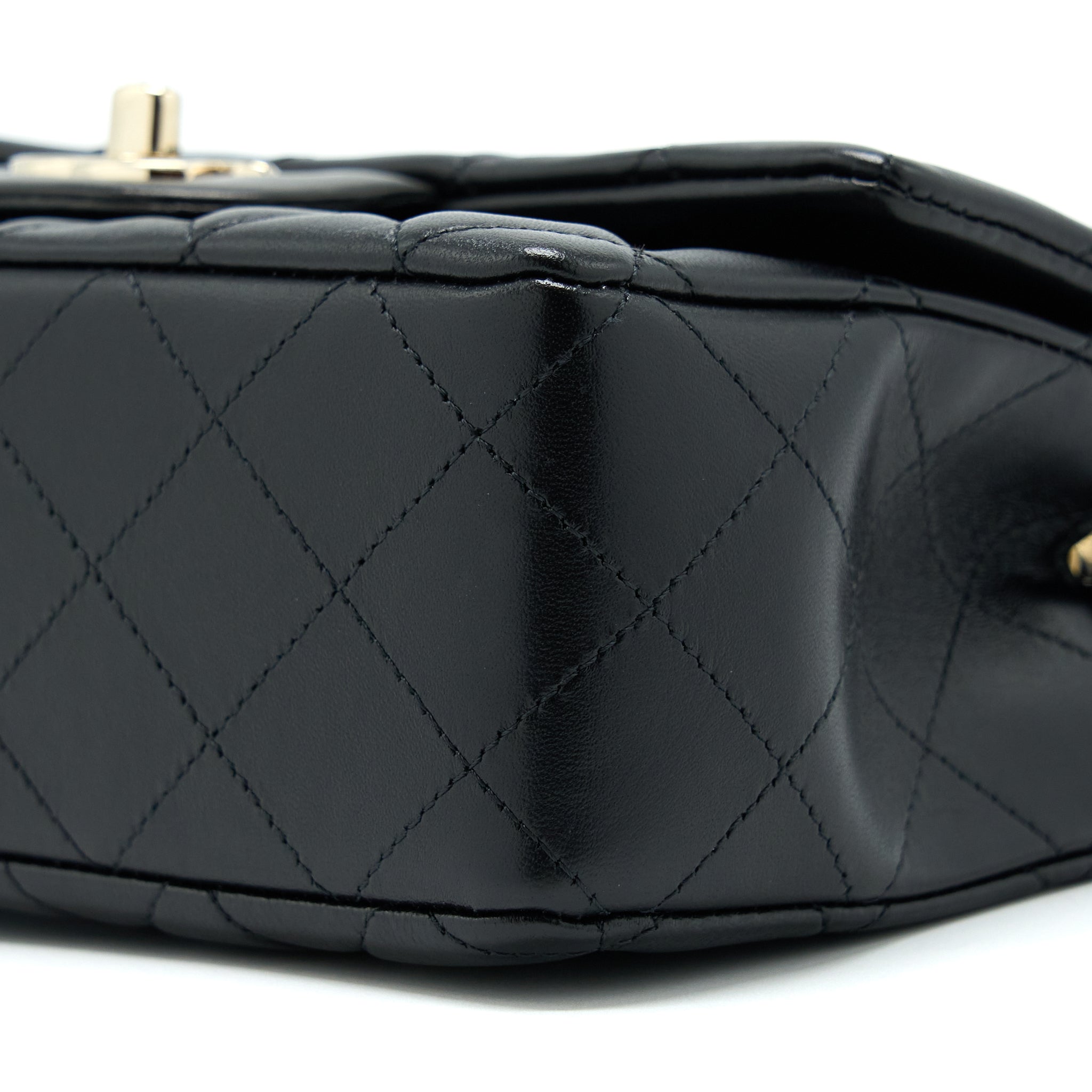 chanel-mini-rectangular-lambskin-black-lghwmicrochip