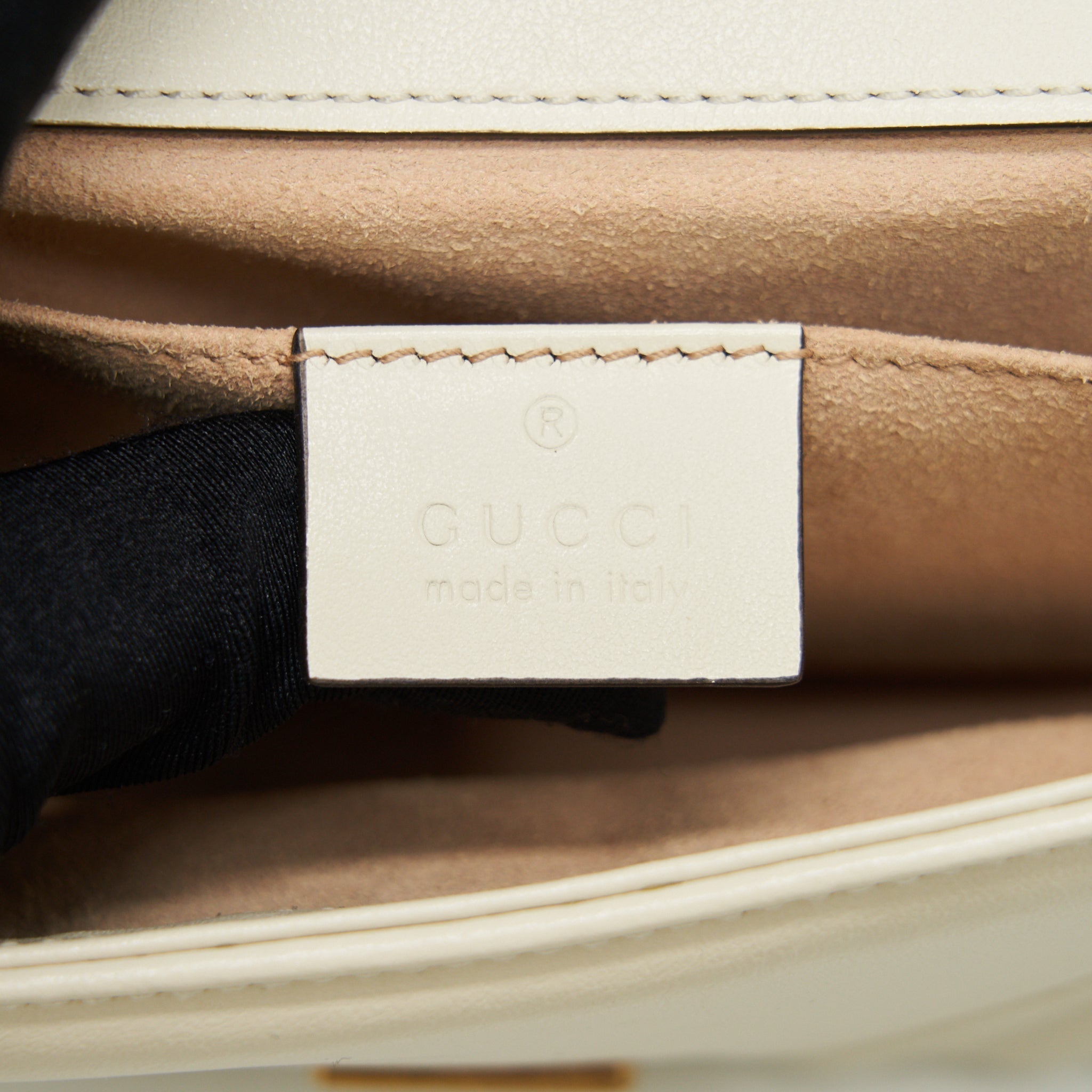 gucci-gg-mini-marmont-cream-white