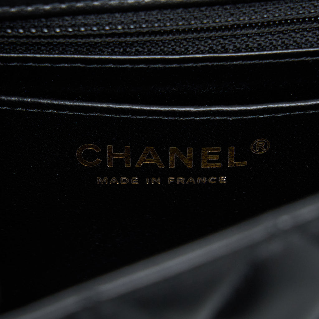 chanel-mini-rectangular-lambskin-black-lghwmicrochip