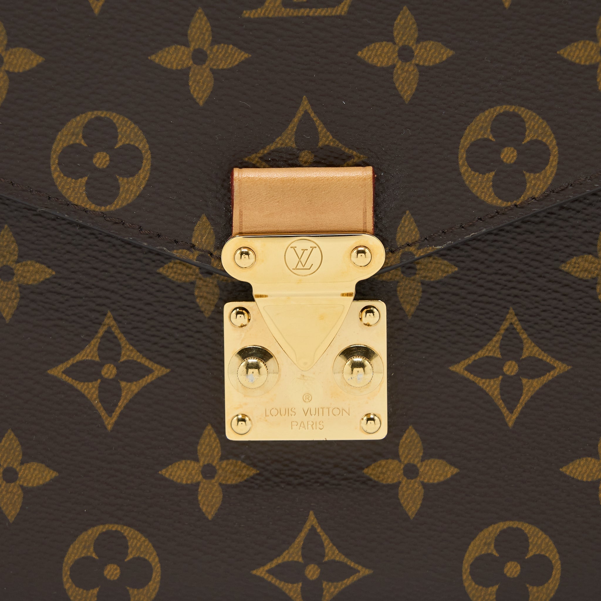 louis-vuitton-pochette-metis-monogram-canvas-ghw-8