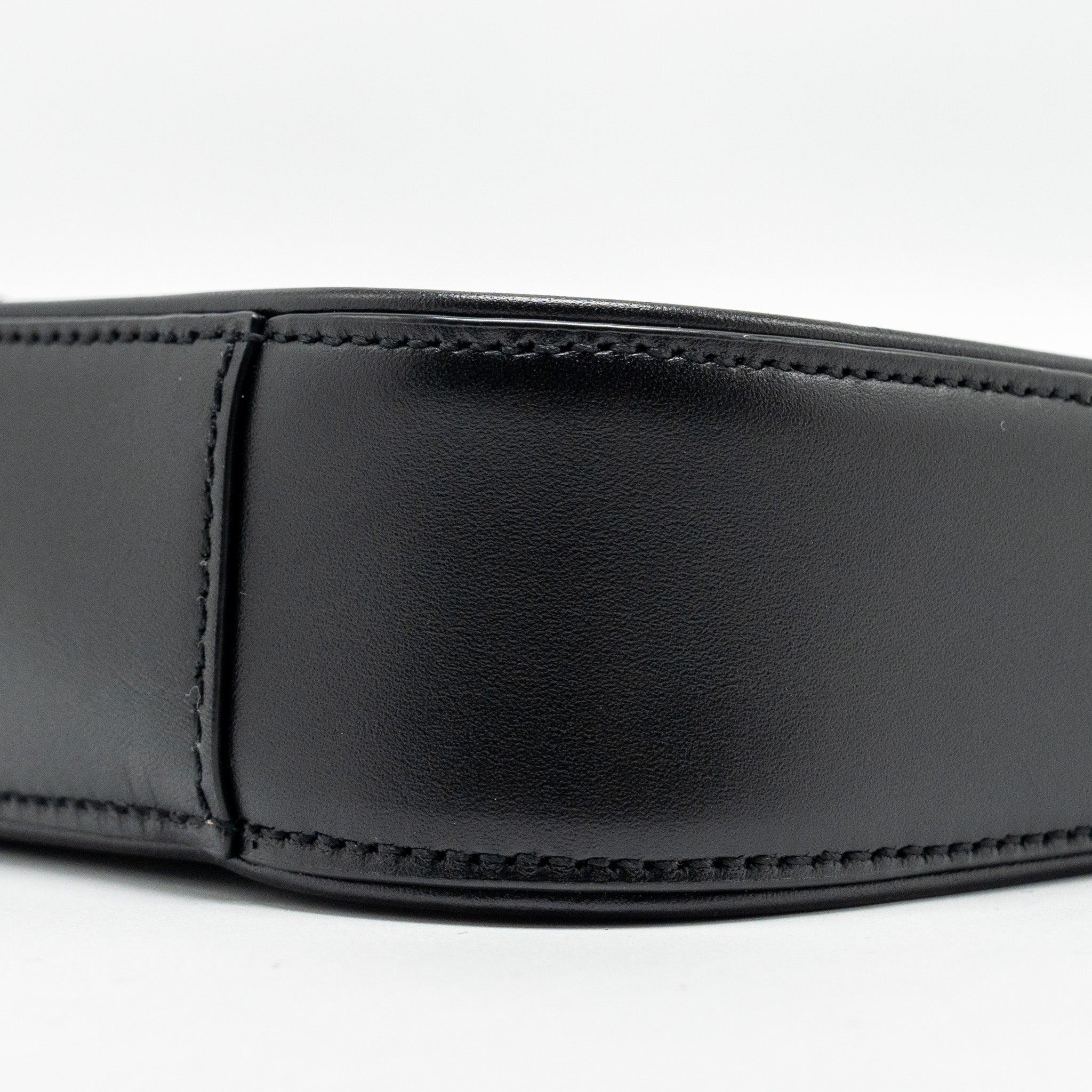 saint-laurent-ysl-mini-le-5-a-7-hobo-bag-smooth-calfskin-black-ghw