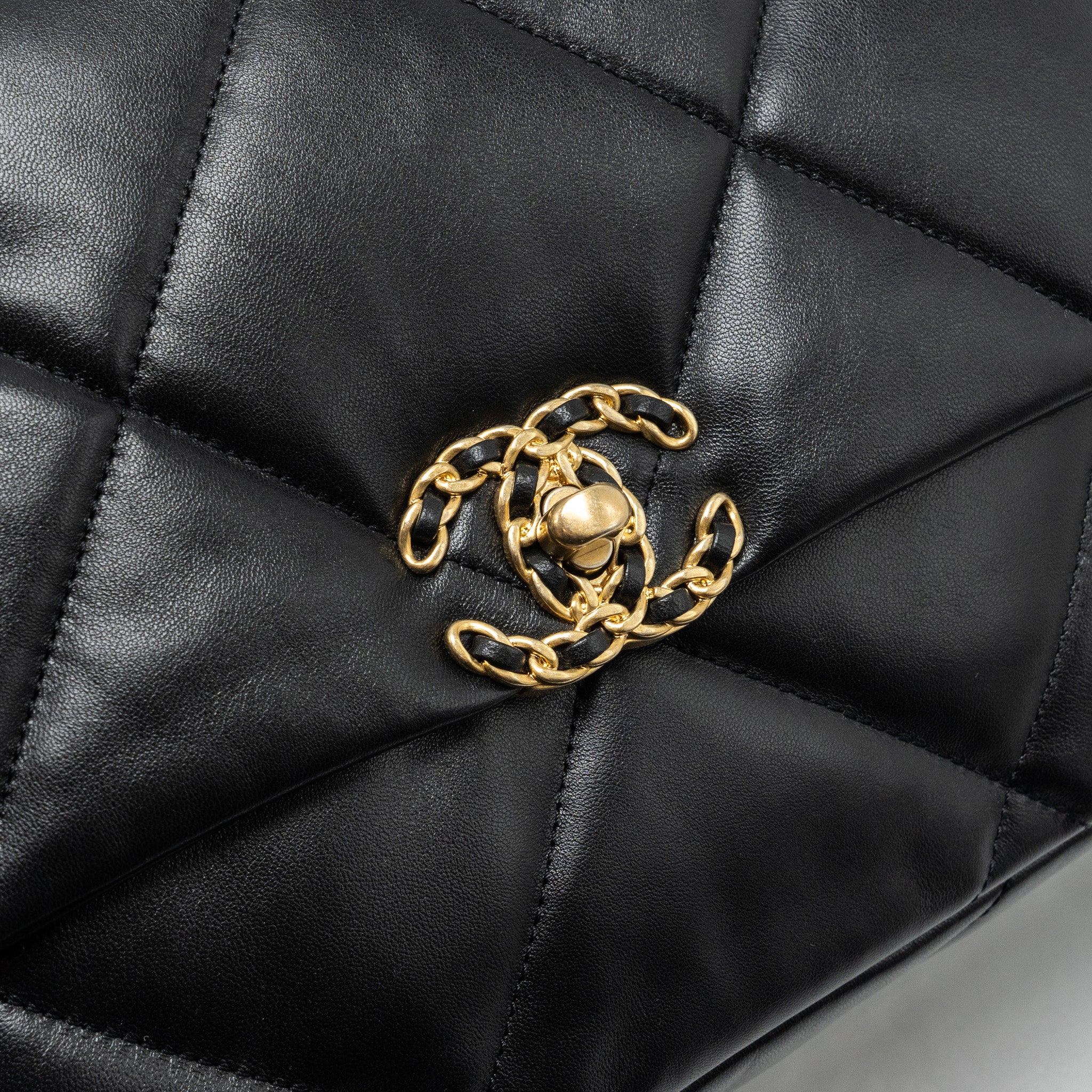 chanel-large-19-bag-lambskin-black-ghw-copy