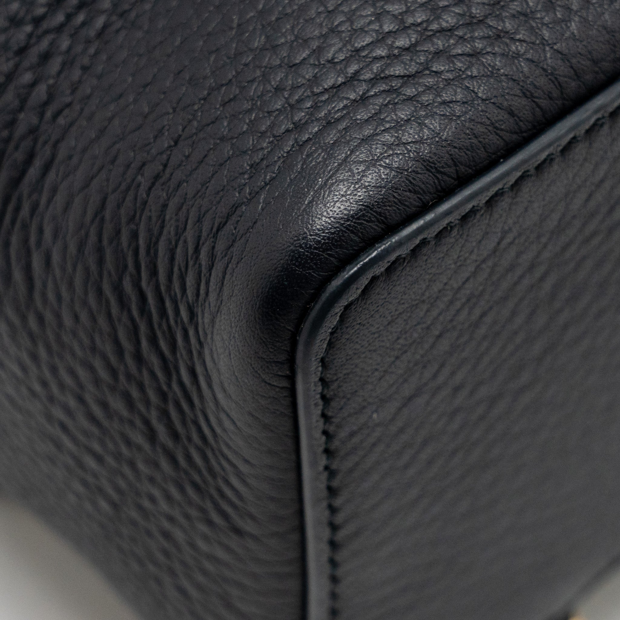 loro-piana-extra-pocket-backpack-l23-5-grained-calfskin-navy-ghw