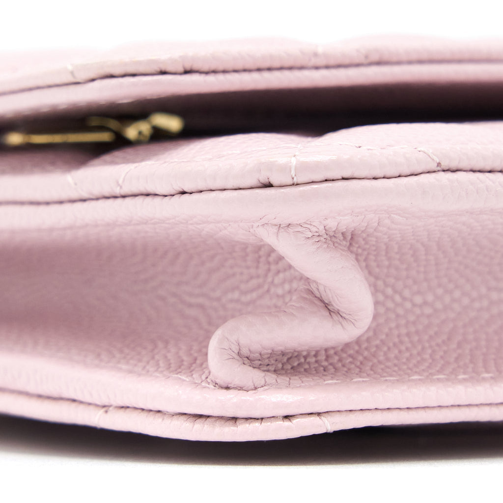 chanel-classic-wallet-on-chain-caviar-light-pink-lghw