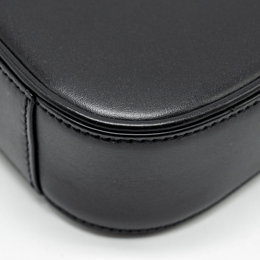 saint-laurent-ysl-mini-le-5-a-7-hobo-bag-smooth-calfskin-black-ghw