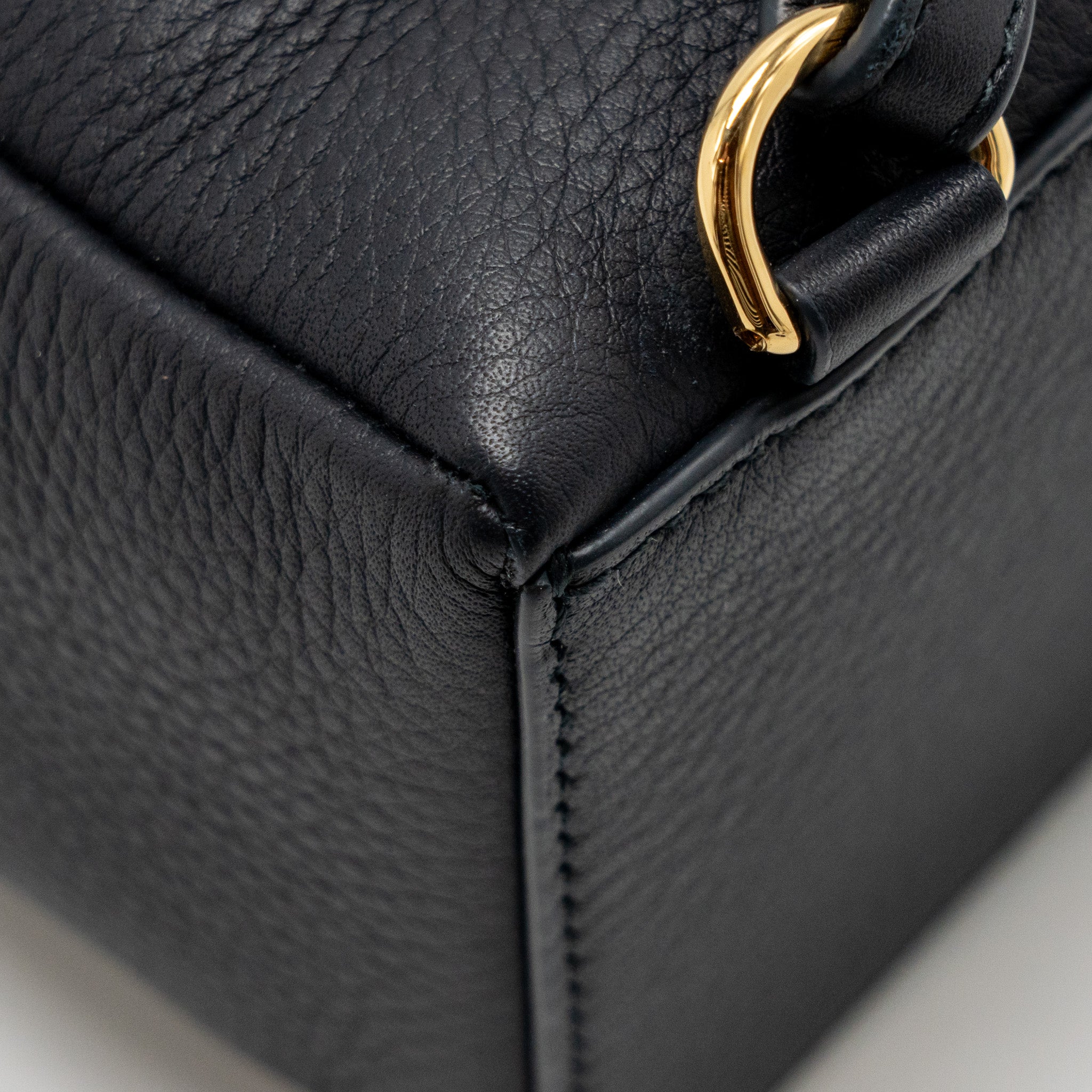 loro-piana-extra-pocket-backpack-l23-5-grained-calfskin-navy-ghw