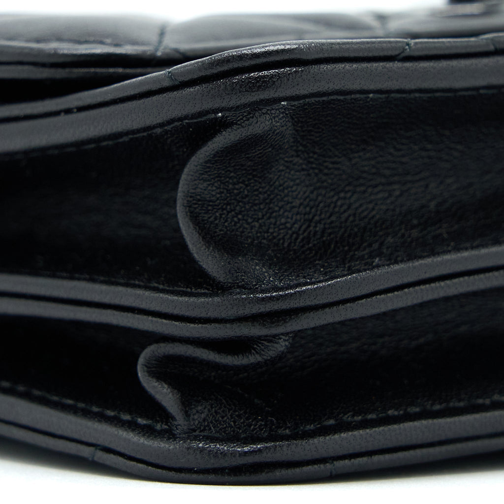 chanel-square-trendy-cc-wallet-on-chain-lambskin-so-black