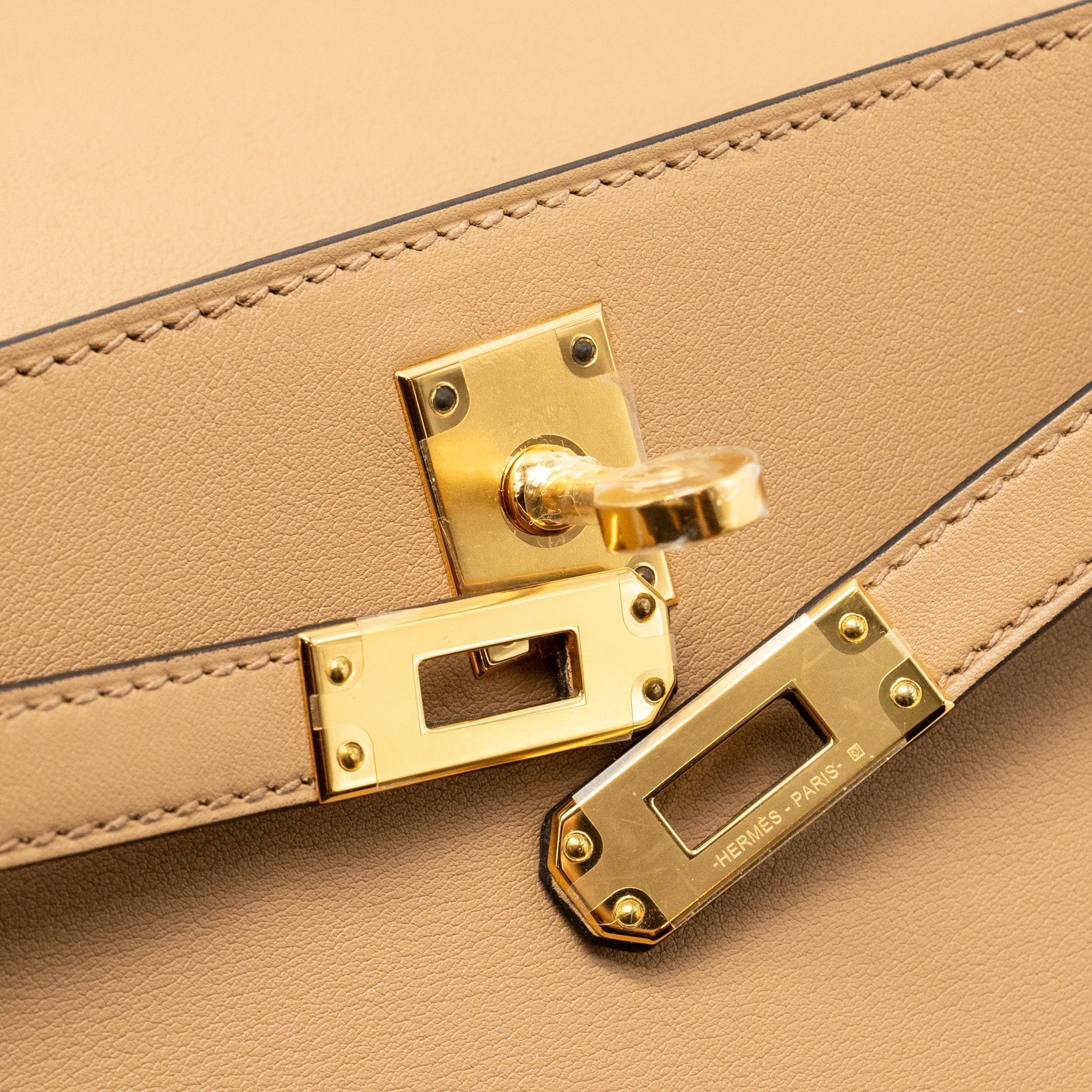 hermes-kelly-pochette-swift-0m-chai-ghw-stamp-z-copy