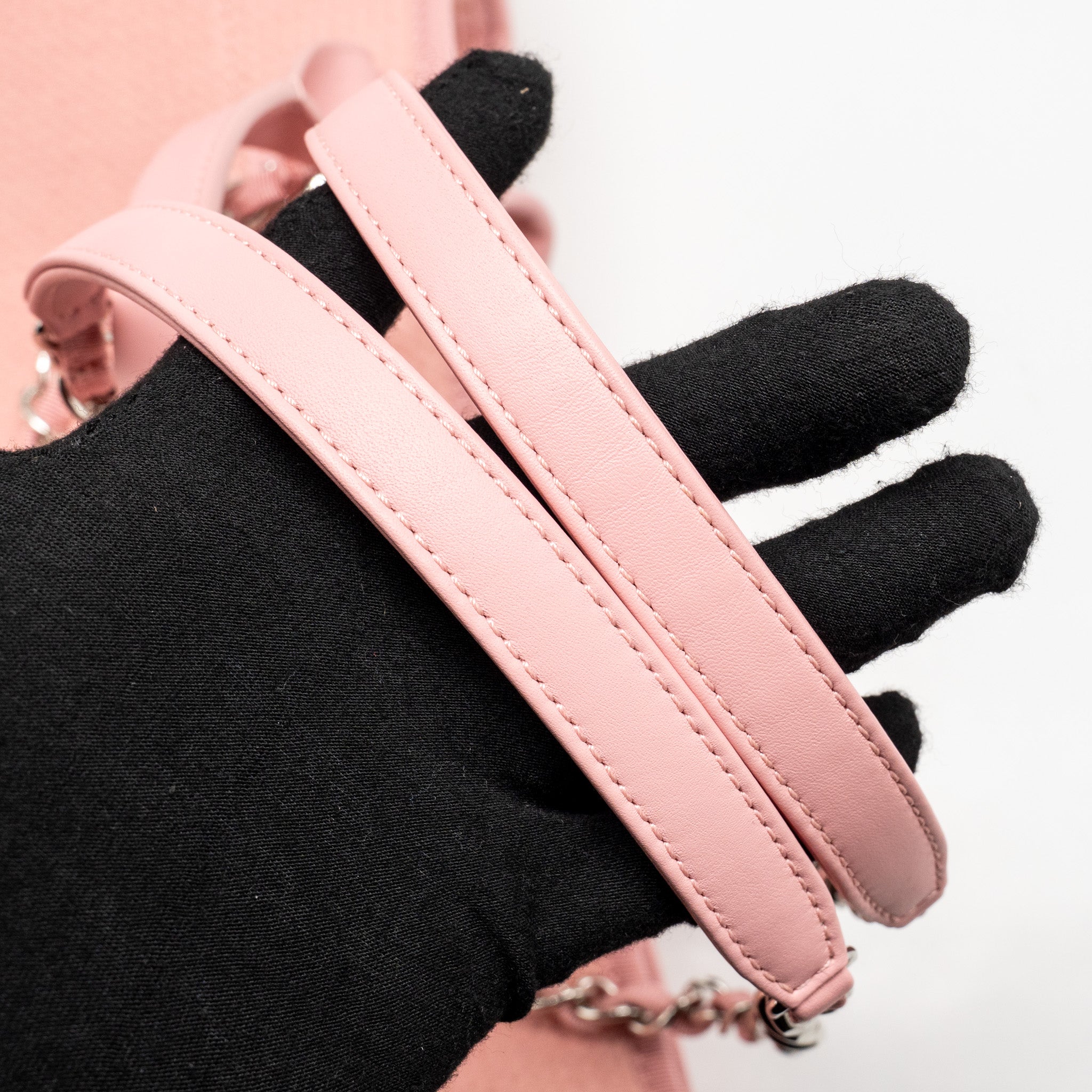 chanel-bag-pinkx1l319xj