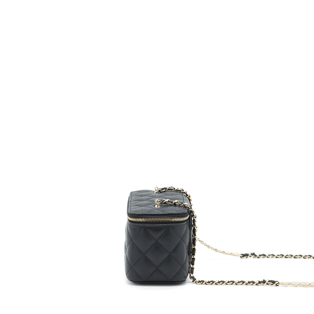 chanel-22p-long-vanity-with-cc-logo-chain-caviar-black-lghw-1