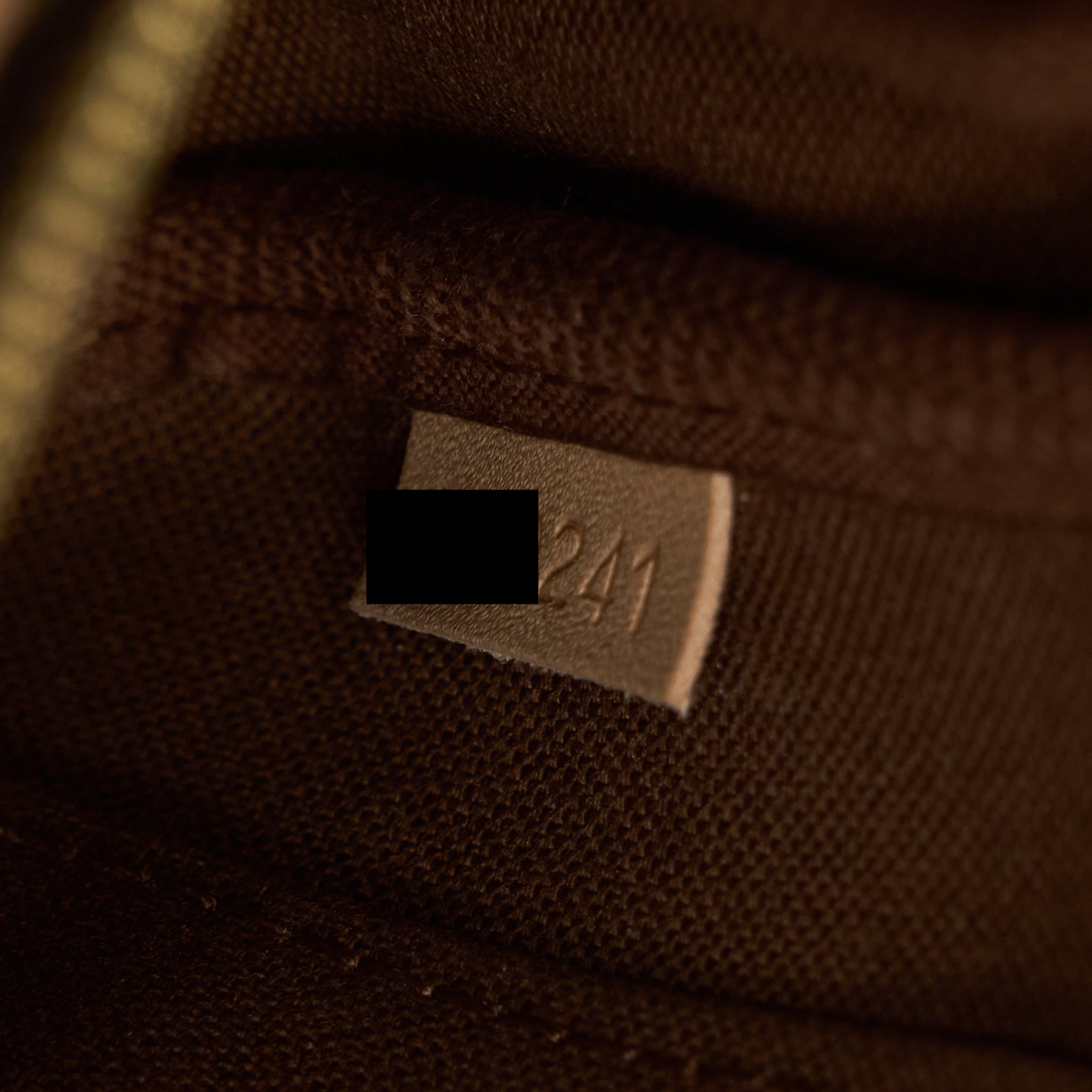 louis-vuitton-multi-pochette-with-khaki-strap-1