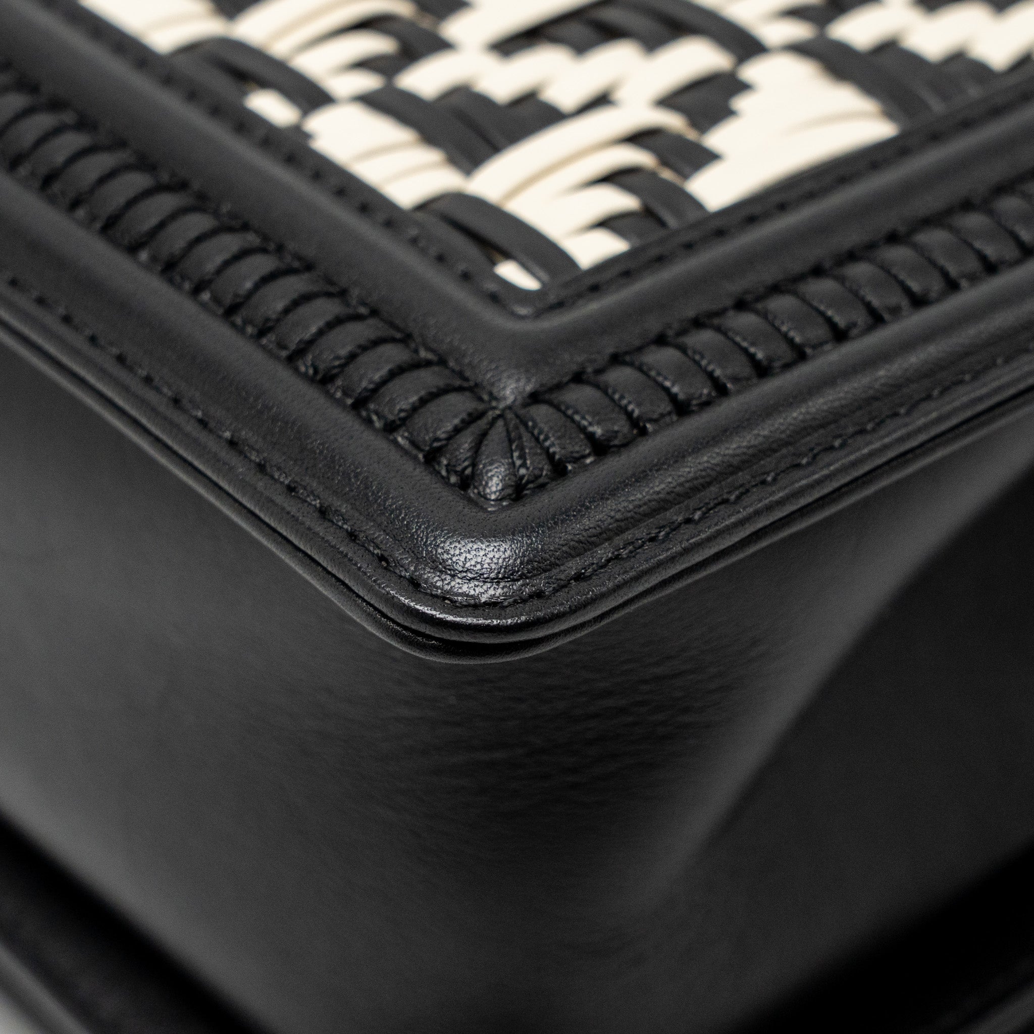 chanel-medium-boy-bag-woven-black-white-ruthenium-hardware