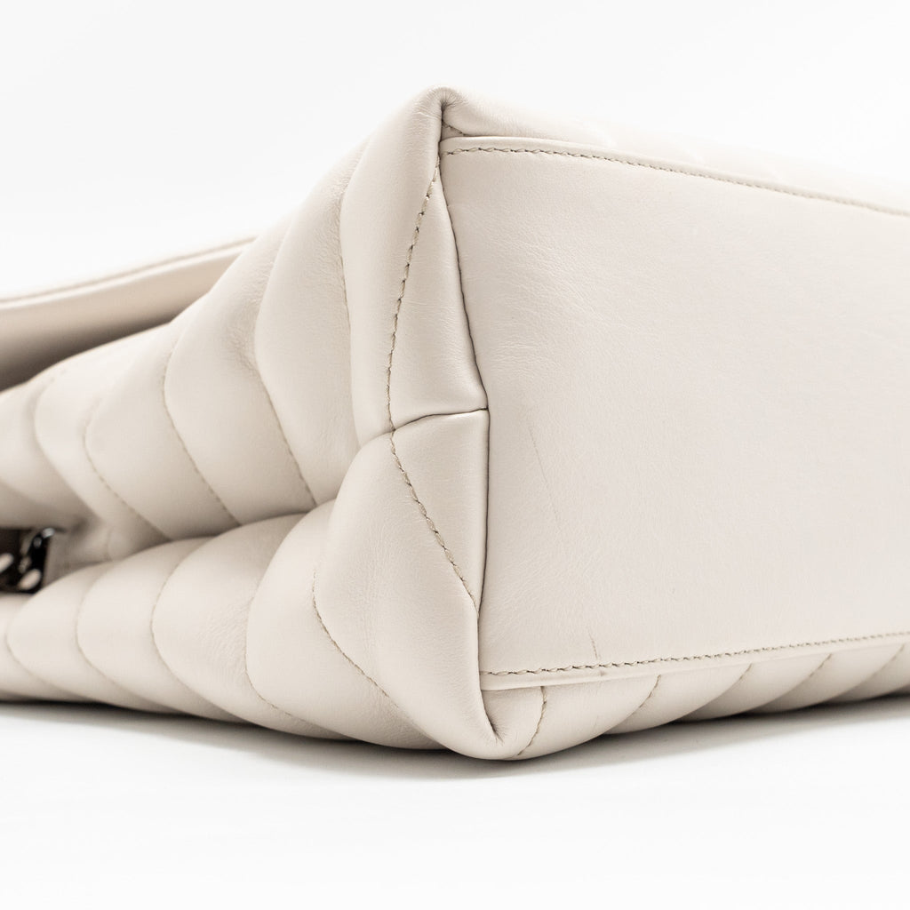 saint-laurent-ysl-medium-lou-lou-bag-calfskin-white-shw
