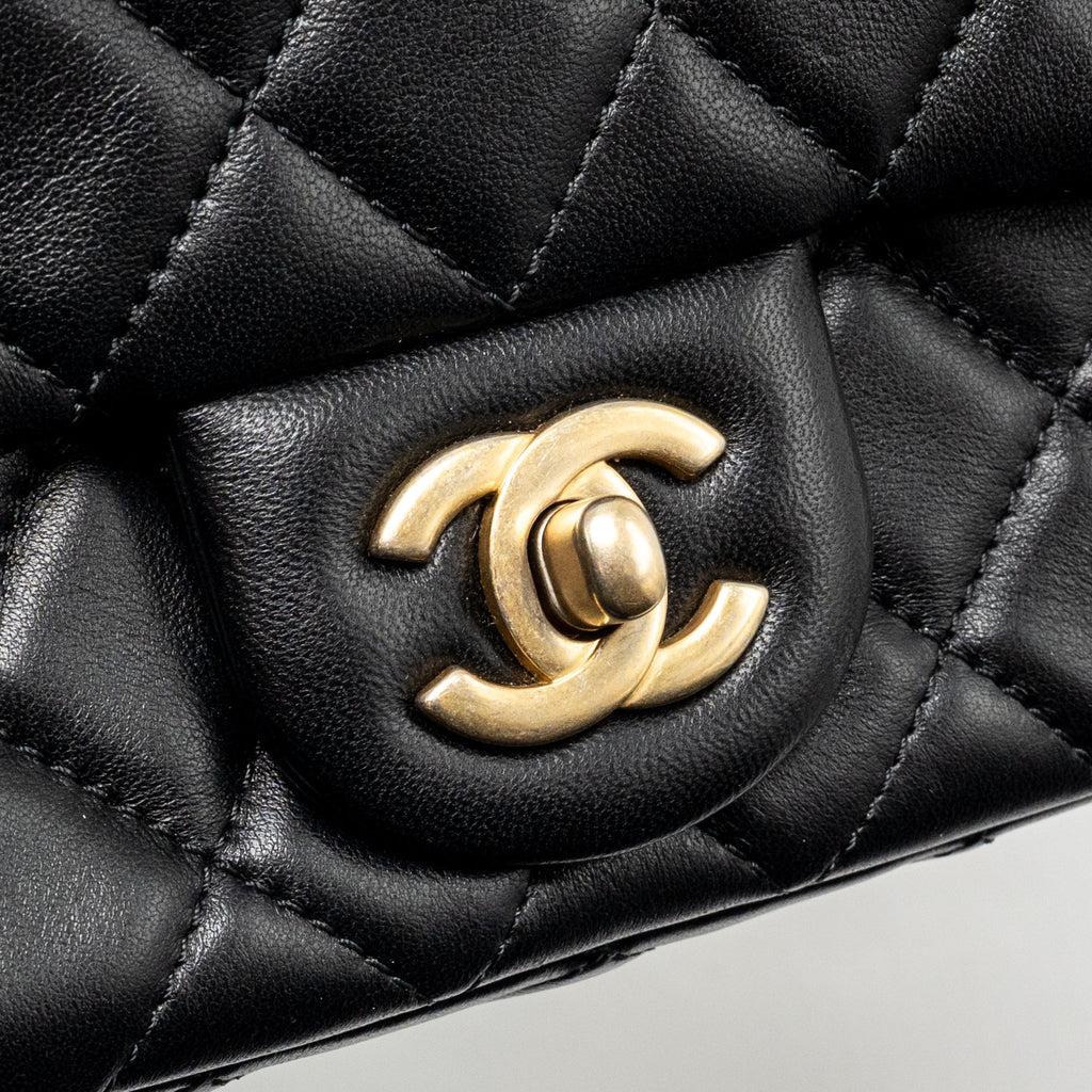chanel-pearl-crush-mini-rectangular-flap-bag-lambskin-black-ghw-microchip-4