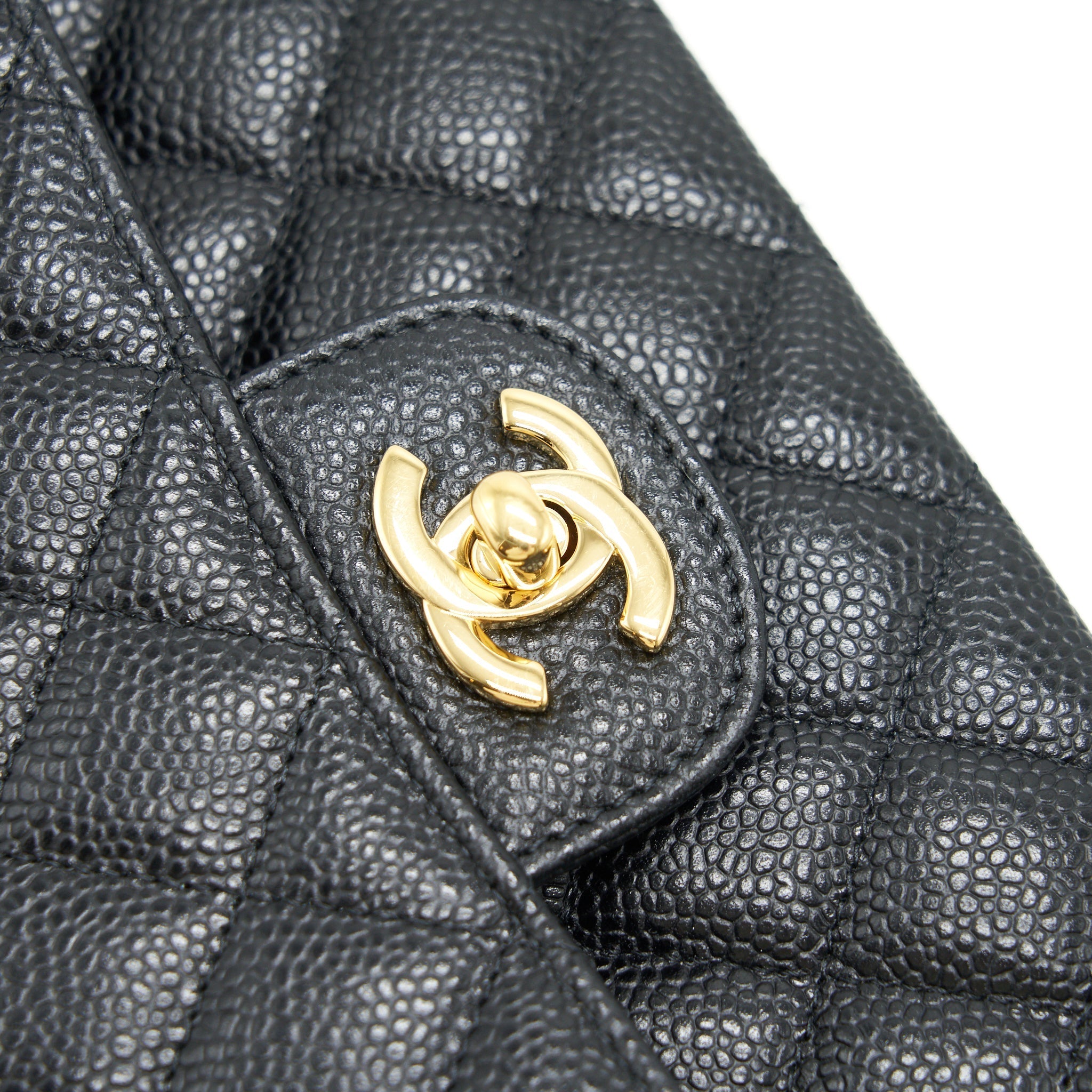 chanel-medium-classic-double-flap-bag-caviar-black-ghw