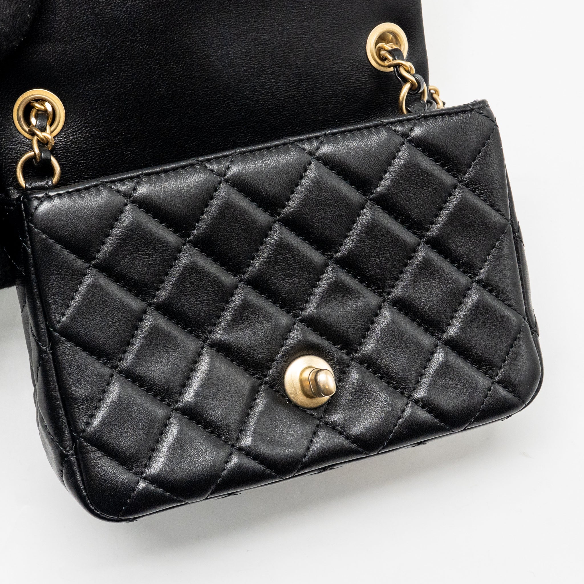 chanel-pearl-crush-mini-rectangular-flap-bag-lambskin-black-ghw-microchip-4