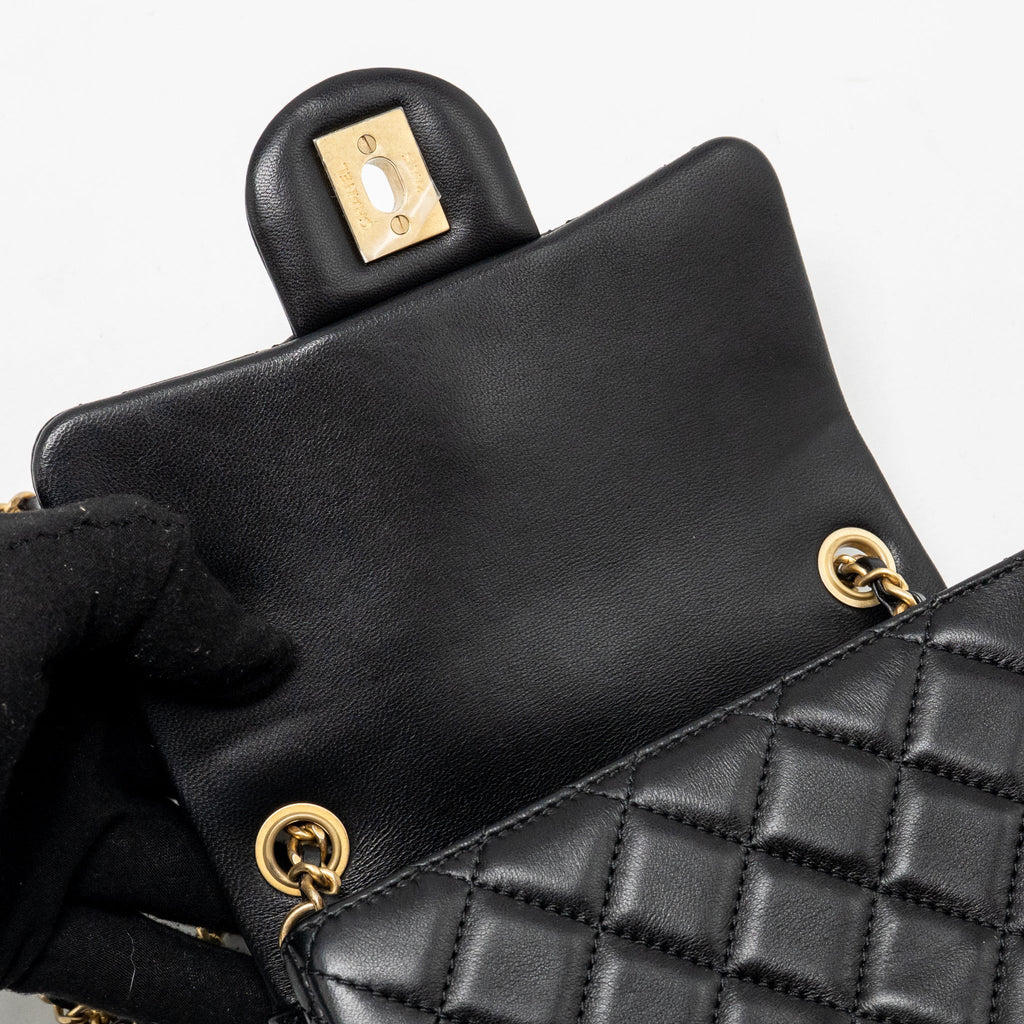 chanel-pearl-crush-mini-rectangular-flap-bag-lambskin-black-ghw-microchip-4