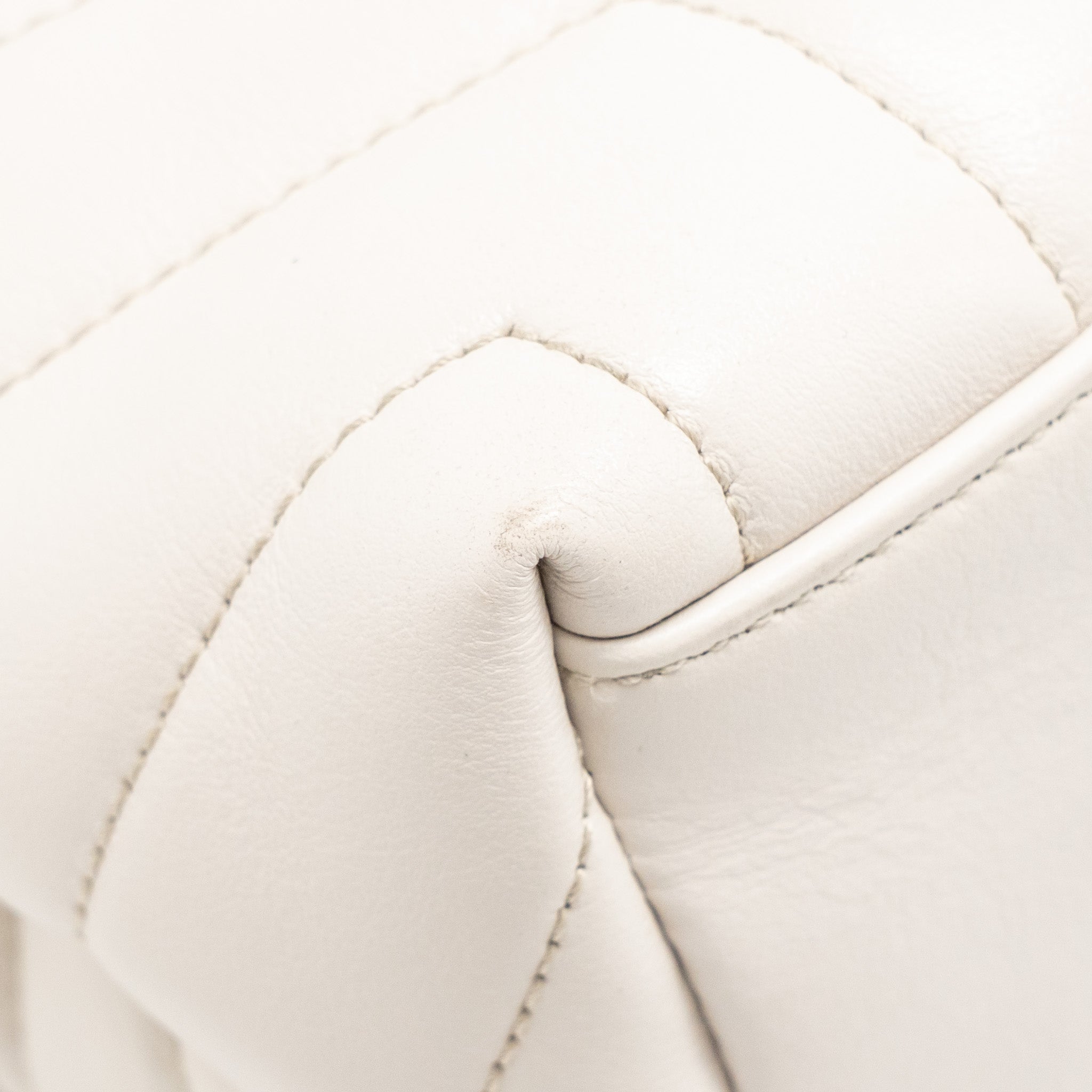 saint-laurent-ysl-medium-lou-lou-bag-calfskin-white-shw