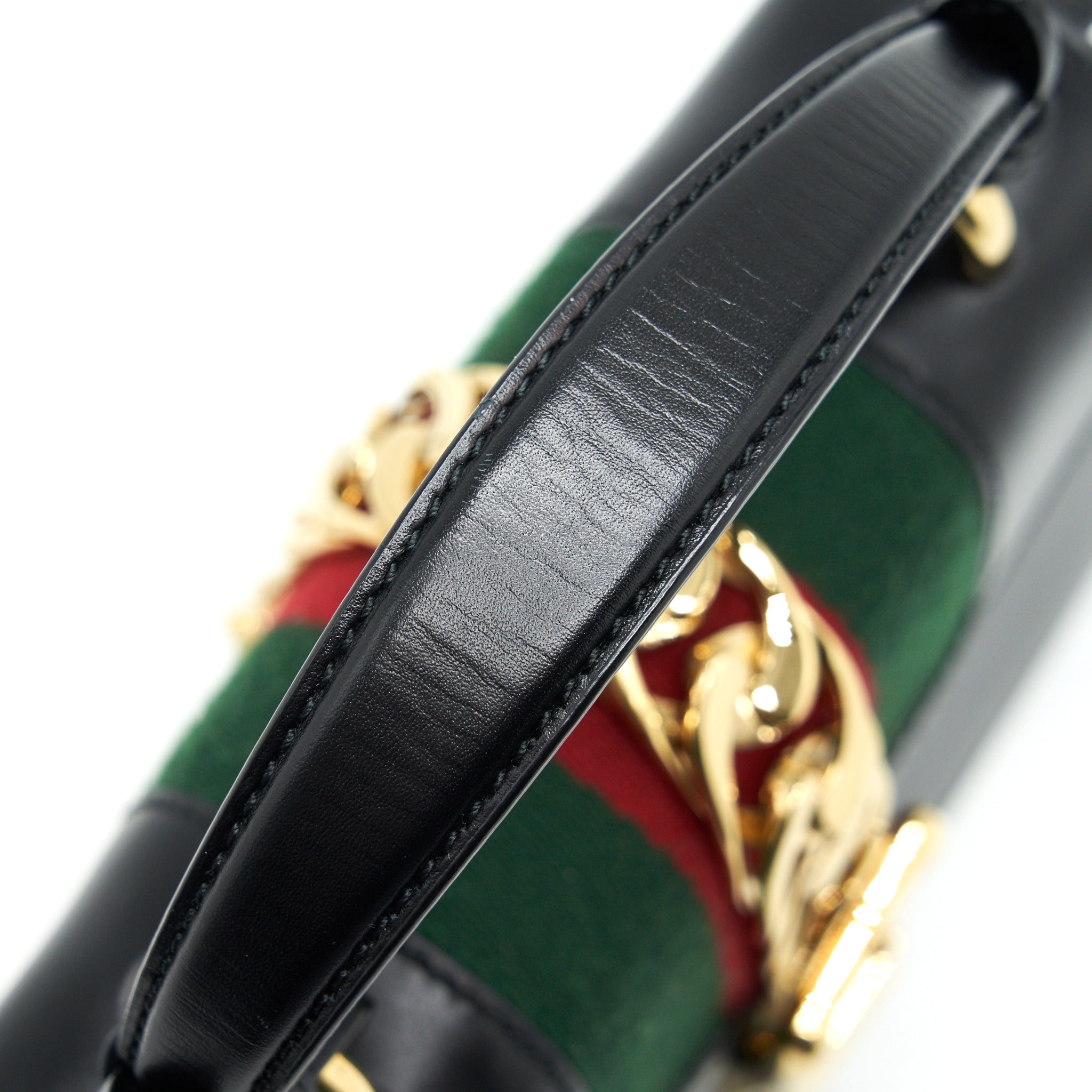 gucci-mini-sylvie-20cm-black
