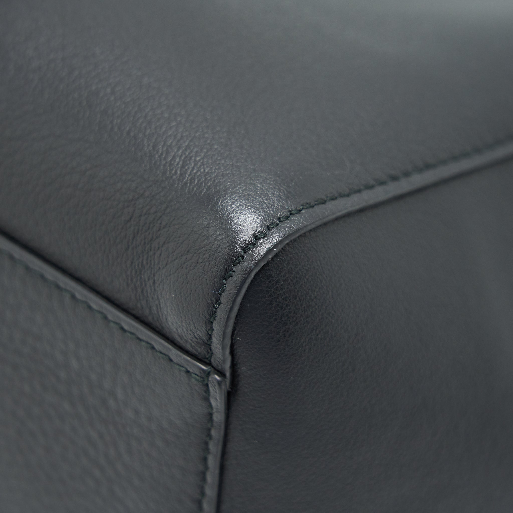 balenciaga-leather-shopping-tote-bag-black