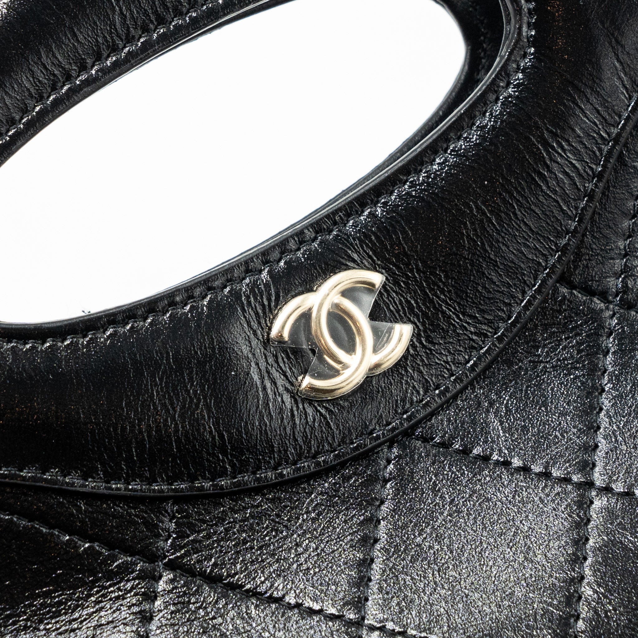 chanel-24c-mini-31-clutch-with-chain-shiny-calfskin-black-lghwmicrochip