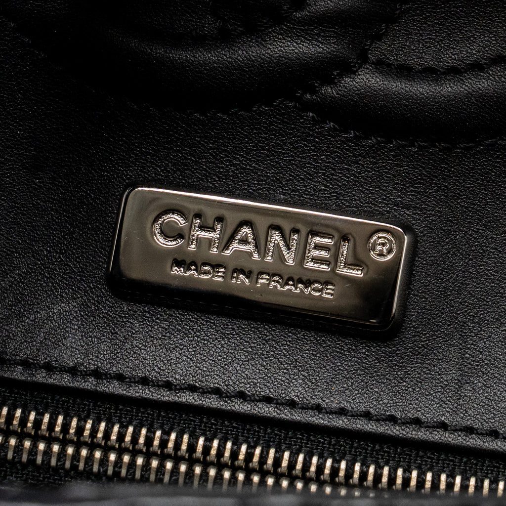 chanel-black-1