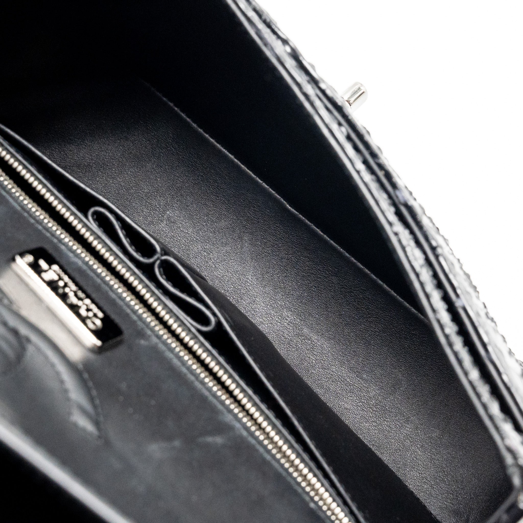 chanel-black-1