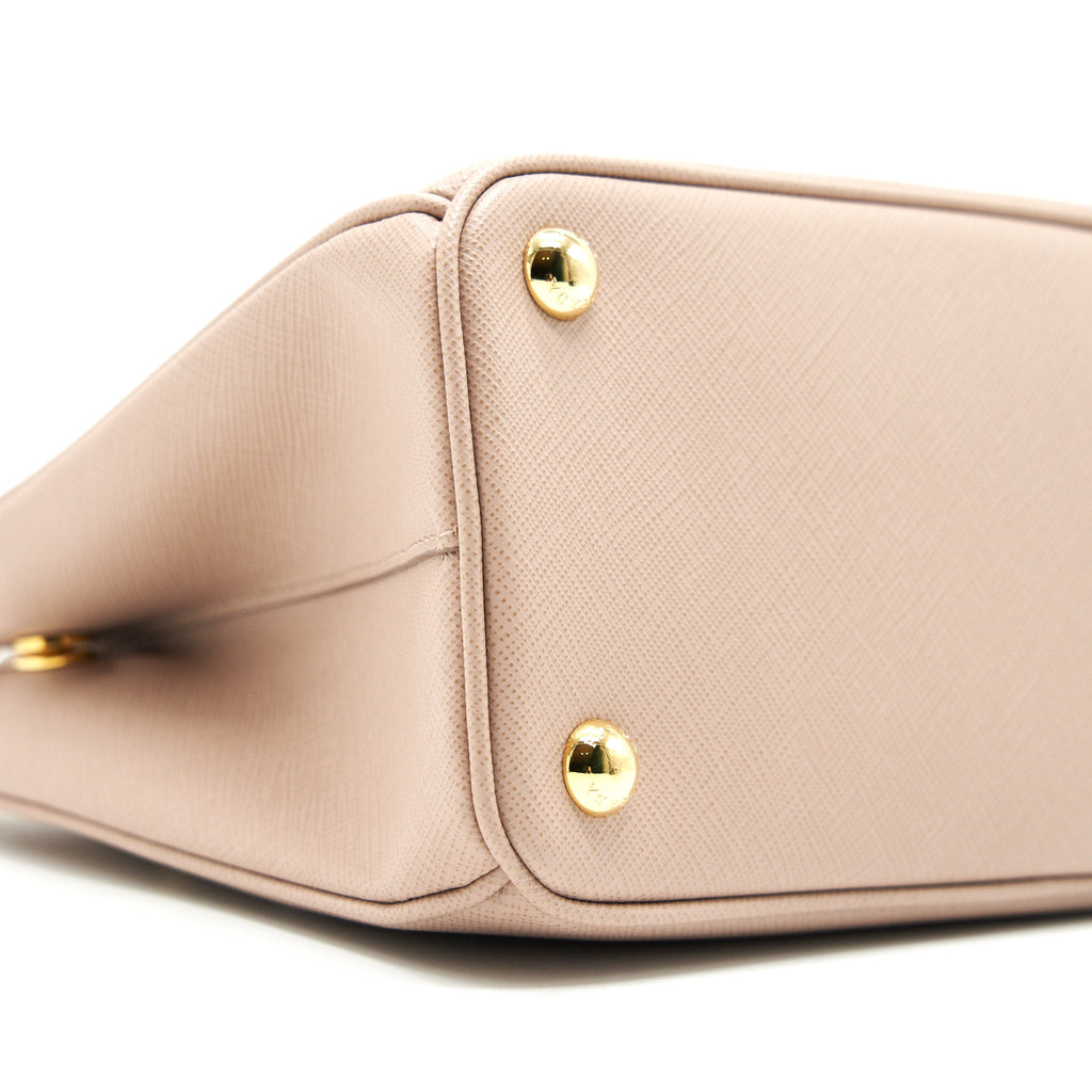 prada-saffiano-leather-mini-beige-with-strap