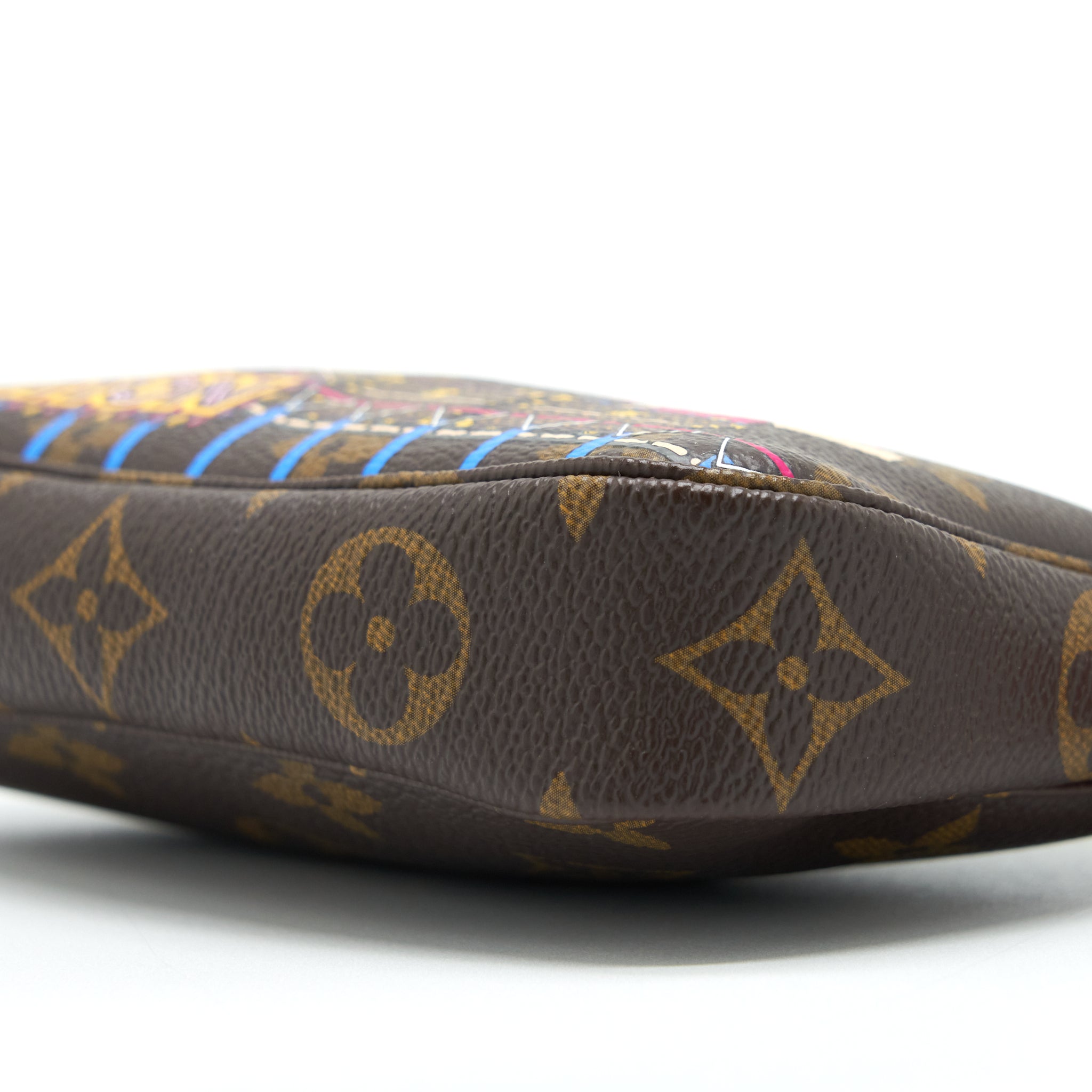 louis-vuitton-mini-pochette-limited-edition-monogram-canvas-ghw