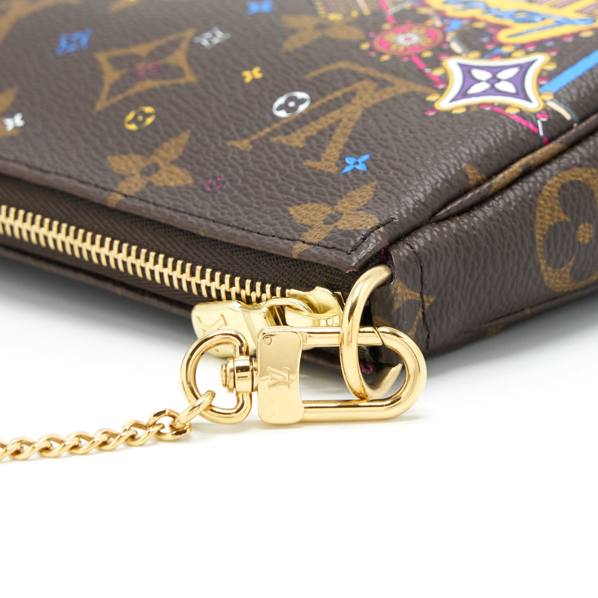 louis-vuitton-mini-pochette-limited-edition-monogram-canvas-ghw